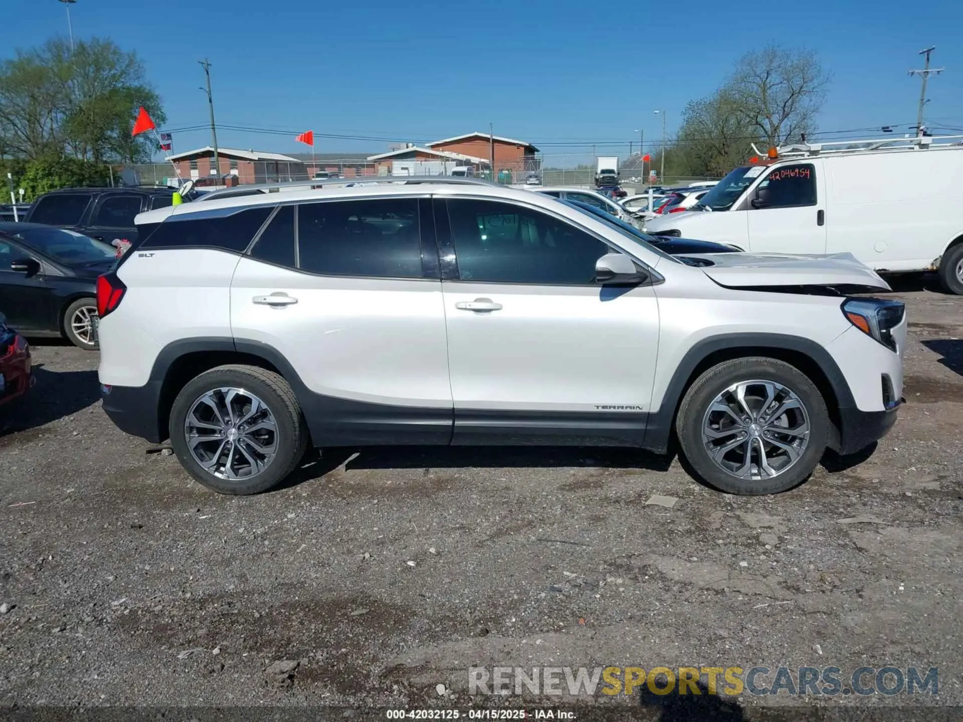 13 Photograph of a damaged car 3GKALPEV7LL146609 GMC TERRAIN 2020
