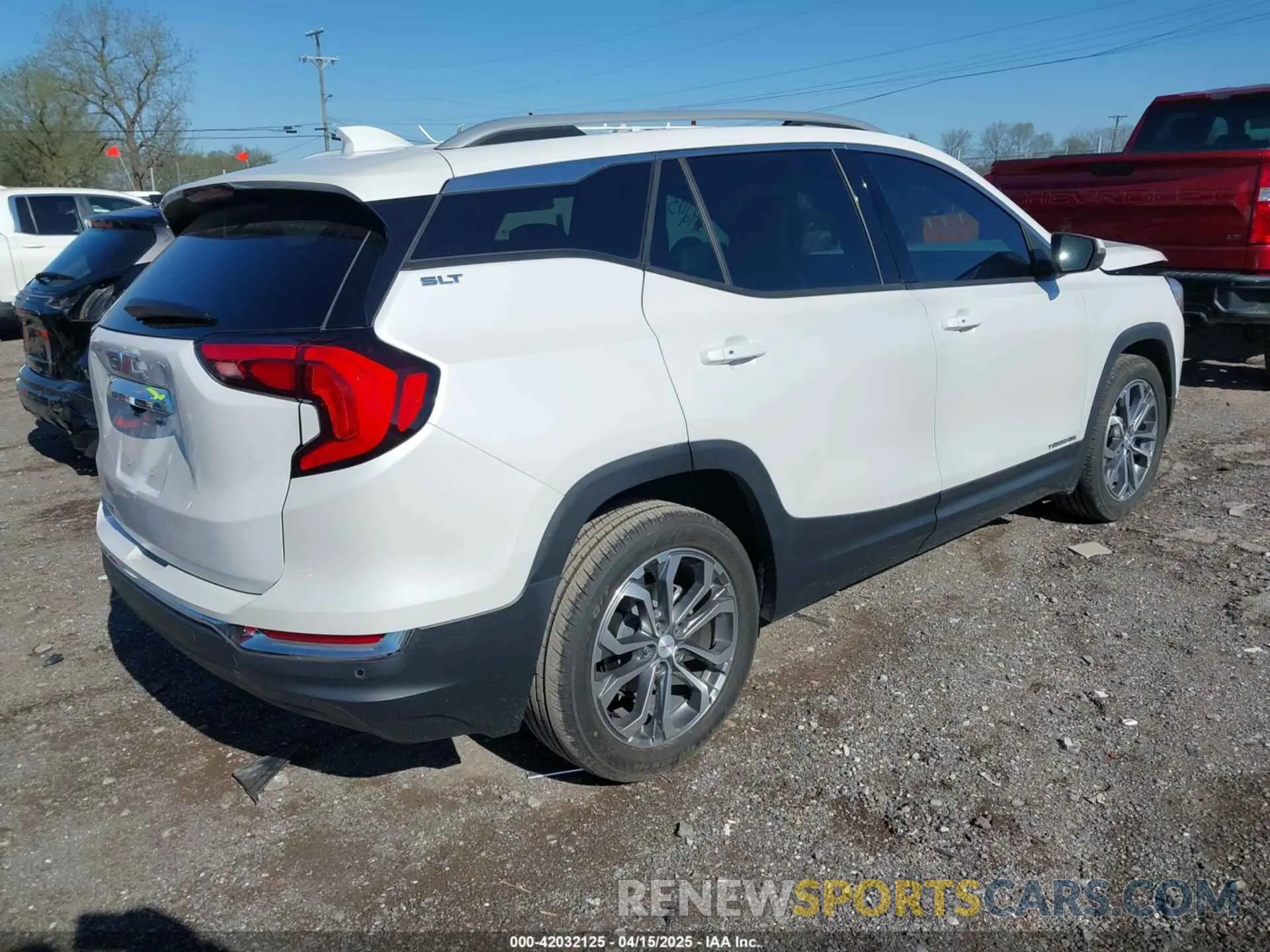 4 Photograph of a damaged car 3GKALPEV7LL146609 GMC TERRAIN 2020