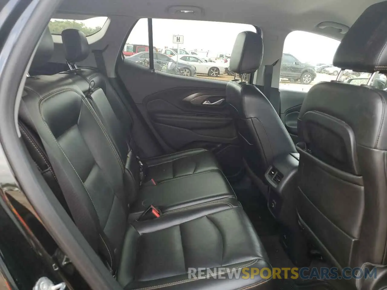 11 Photograph of a damaged car 3GKALPEVXLL104855 GMC TERRAIN 2020