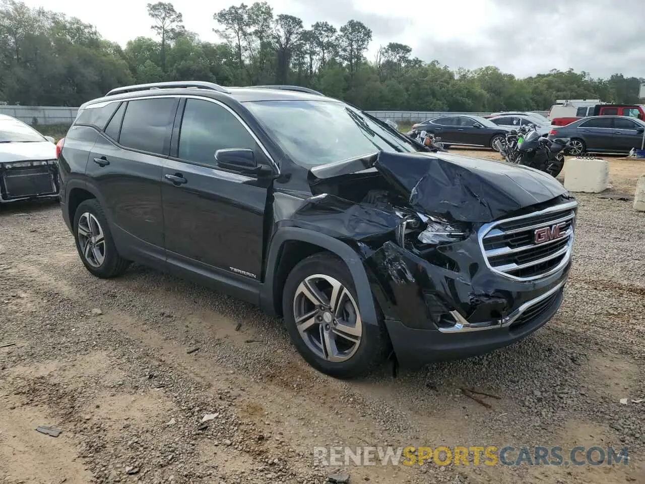 4 Photograph of a damaged car 3GKALPEVXLL104855 GMC TERRAIN 2020