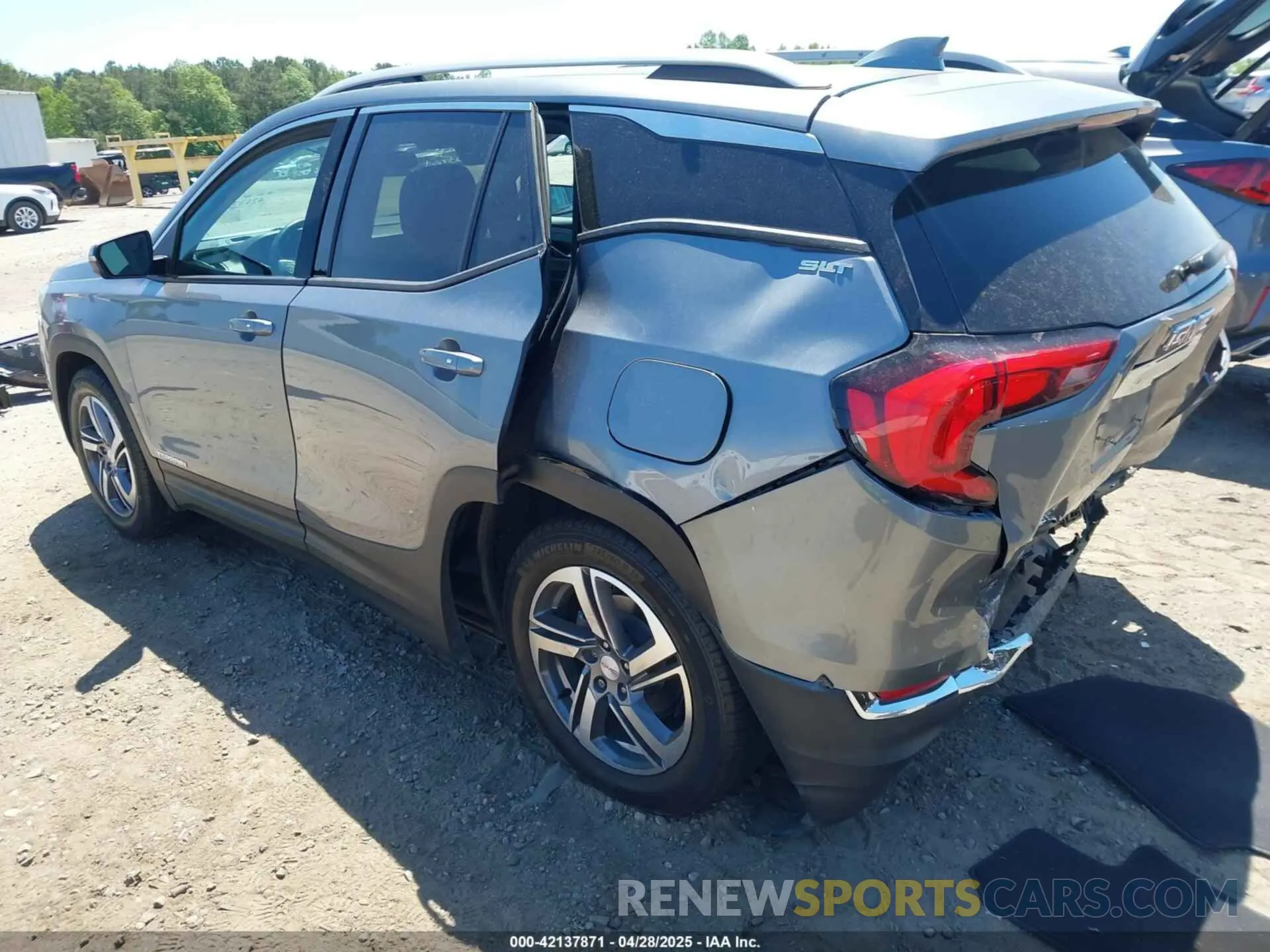 3 Фотография поврежденного автомобиля 3GKALPEVXLL185114 GMC TERRAIN 2020
