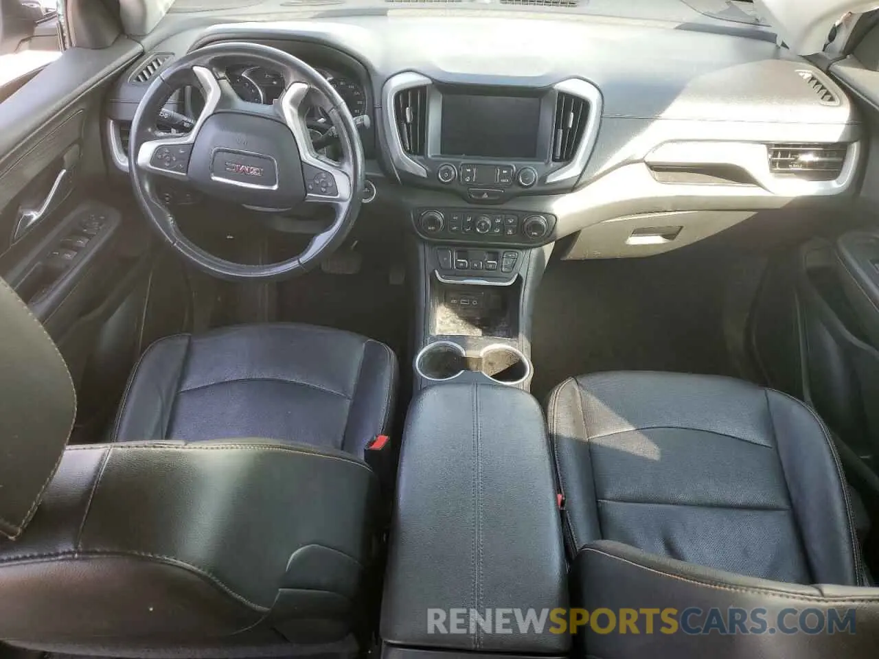 8 Photograph of a damaged car 3GKALPEVXLL246137 GMC TERRAIN 2020