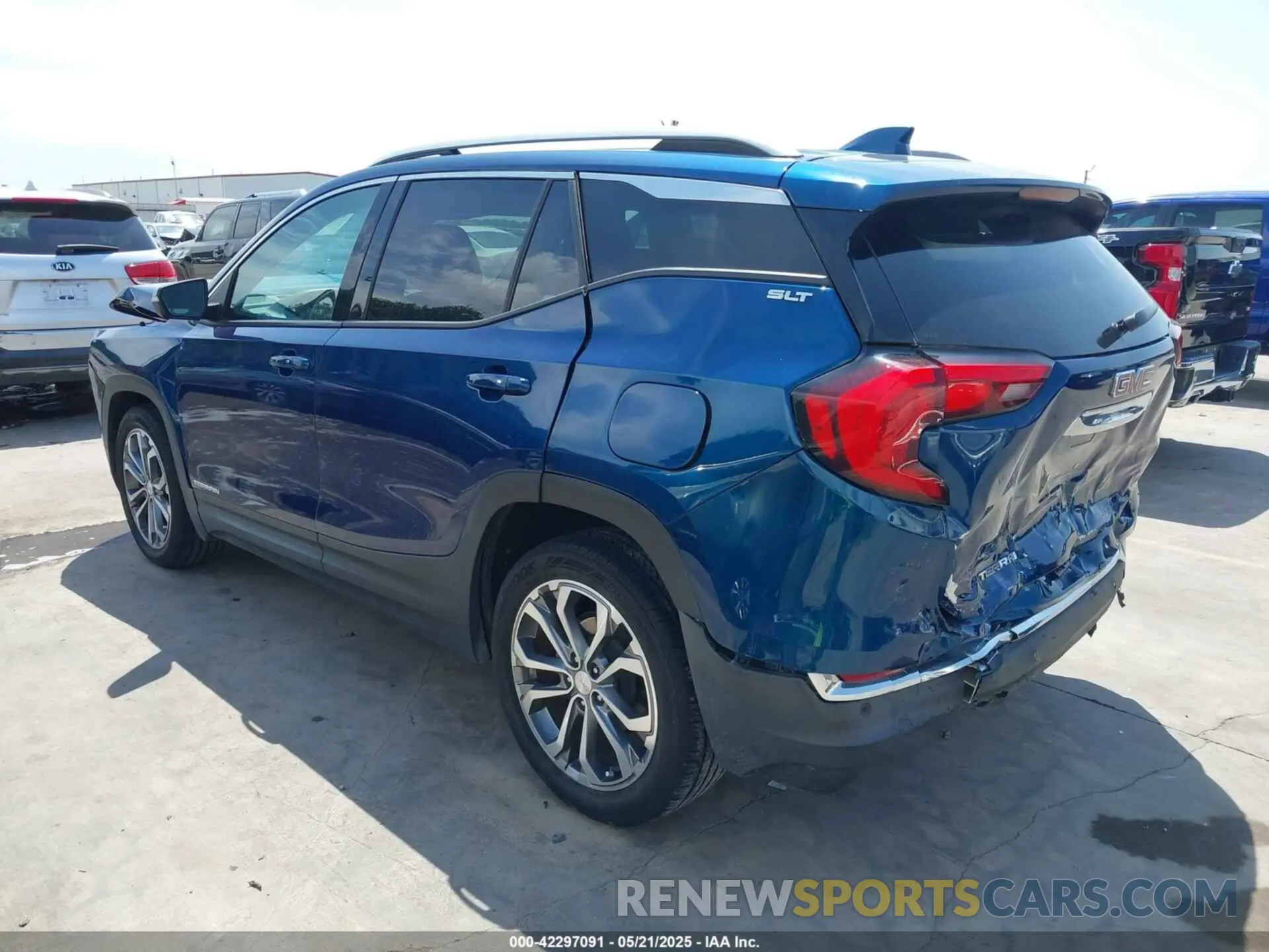 3 Photograph of a damaged car 3GKALPEX2LL100204 GMC TERRAIN 2020