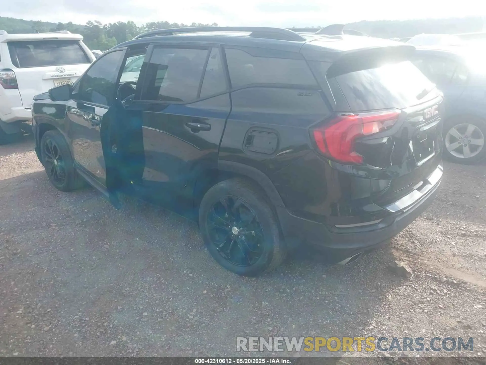3 Фотография поврежденного автомобиля 3GKALPEX4LL112404 GMC TERRAIN 2020