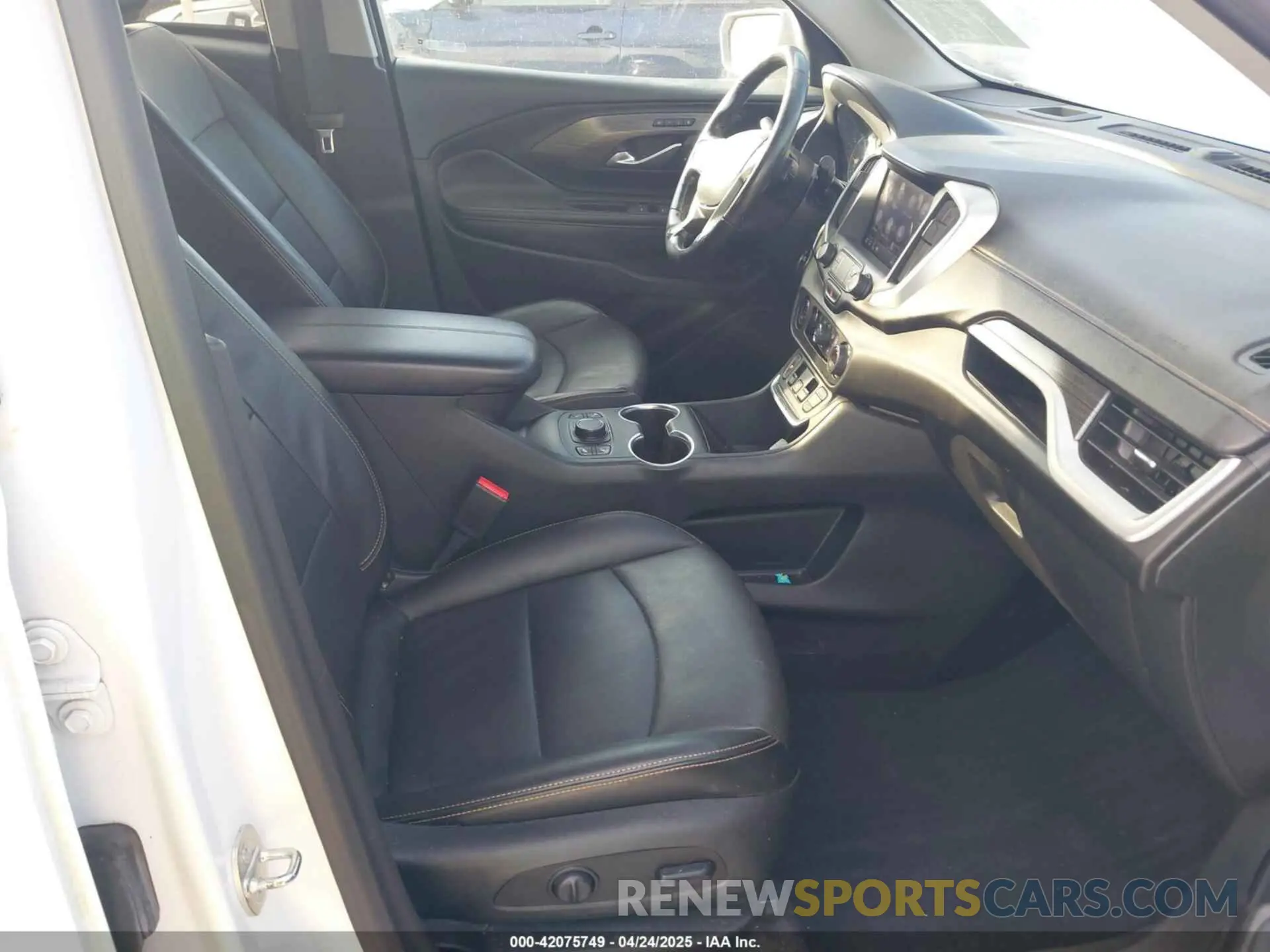5 Photograph of a damaged car 3GKALPEX4LL183425 GMC TERRAIN 2020