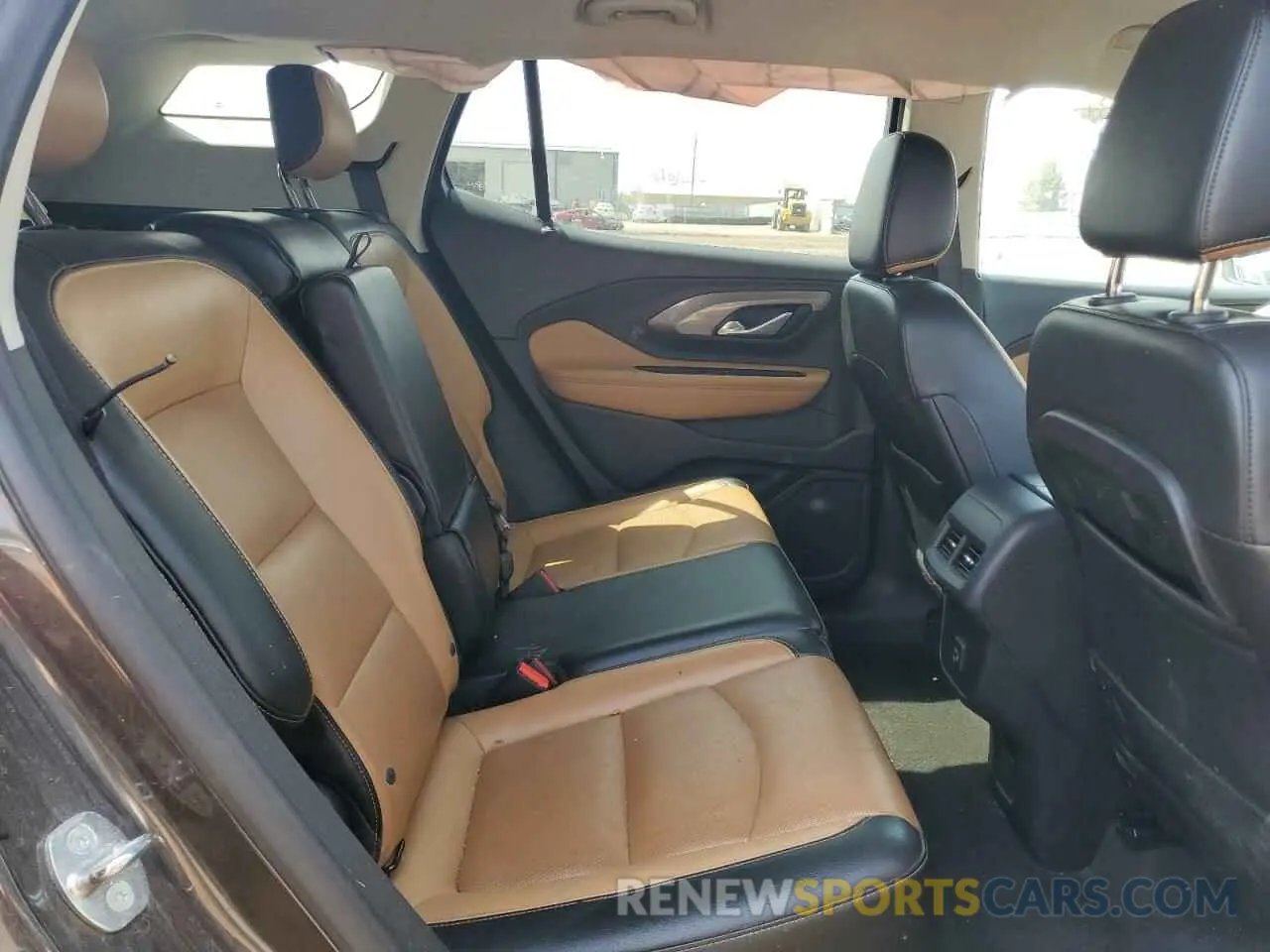11 Photograph of a damaged car 3GKALPEX9LL114391 GMC TERRAIN 2020