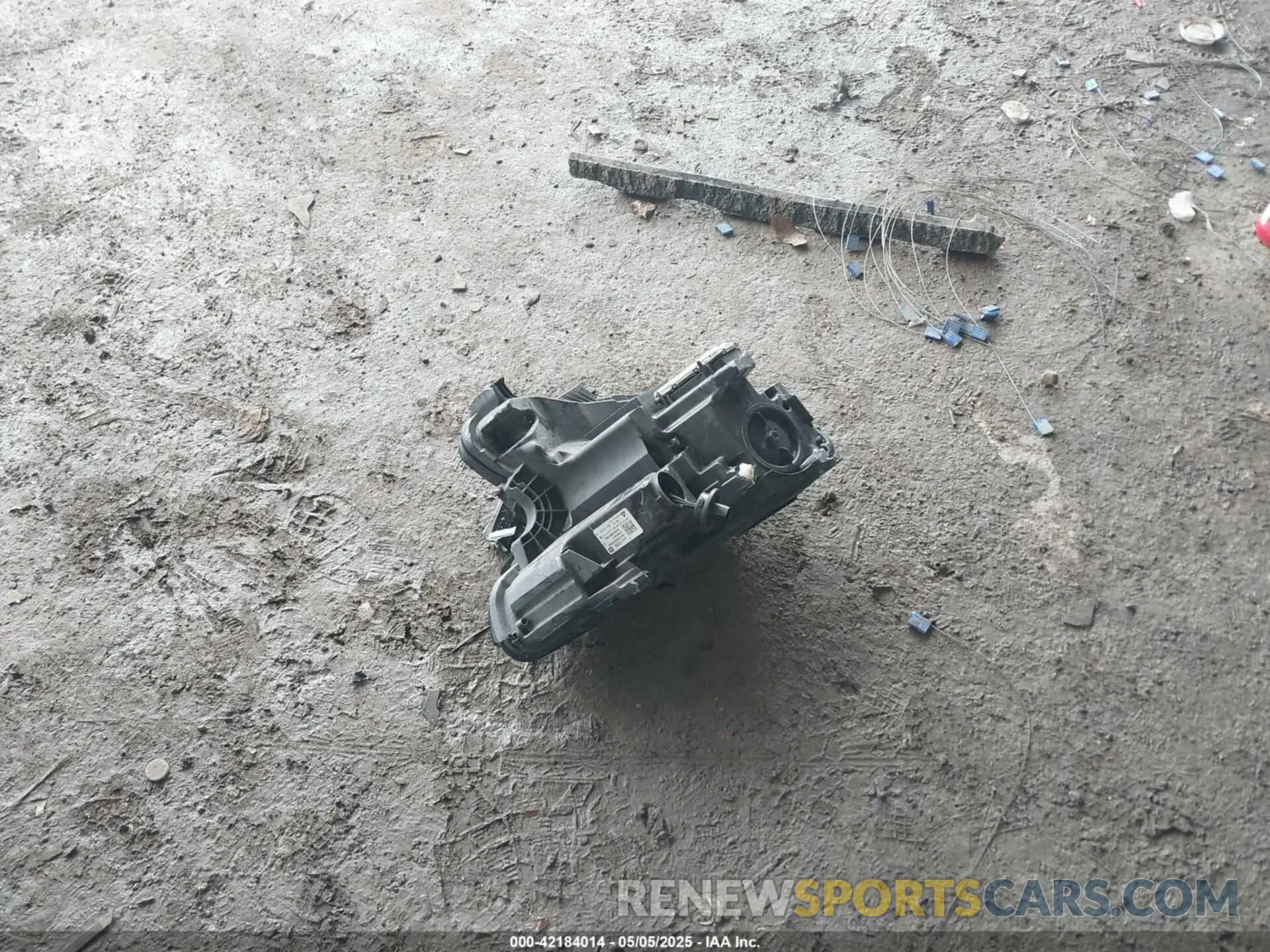 12 Photograph of a damaged car 3GKALPEXXLL245121 GMC TERRAIN 2020