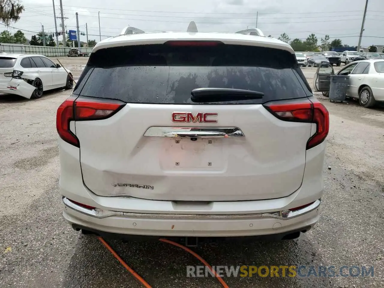 6 Photograph of a damaged car 3GKALSEX6LL284369 GMC TERRAIN 2020