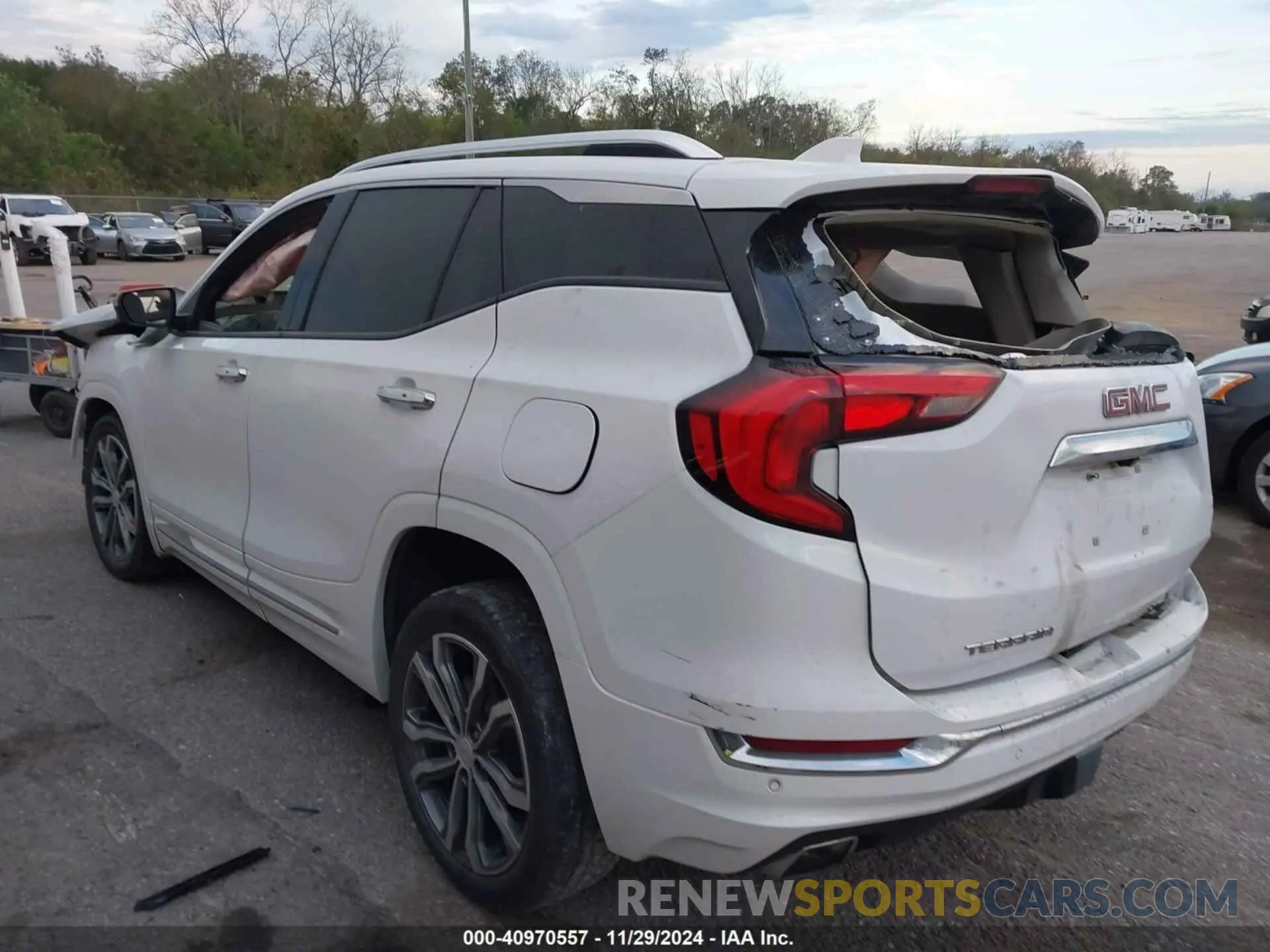 3 Фотография поврежденного автомобиля 3GKALSEX8LL340926 GMC TERRAIN 2020