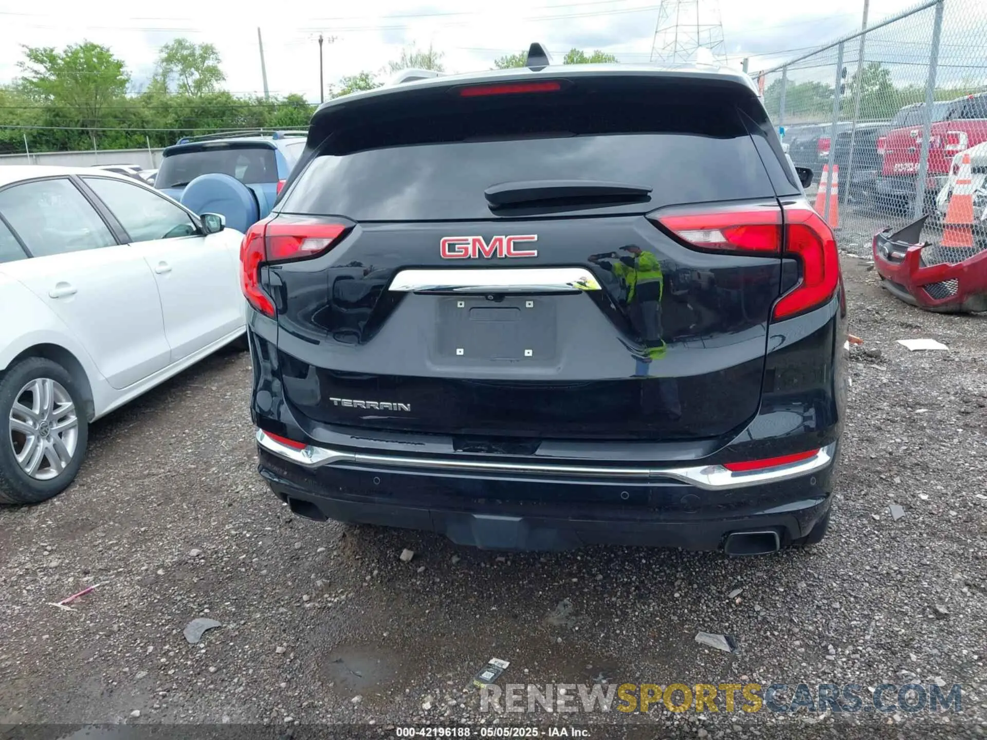 16 Photograph of a damaged car 3GKALSEX9LL315680 GMC TERRAIN 2020
