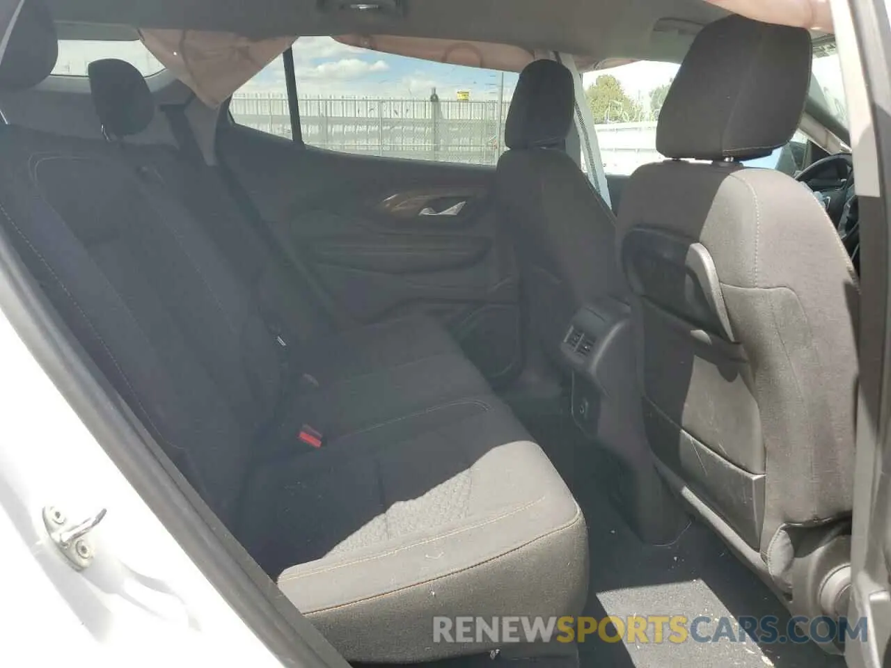 11 Фотография поврежденного автомобиля 3GKALTEV0LL204536 GMC TERRAIN 2020