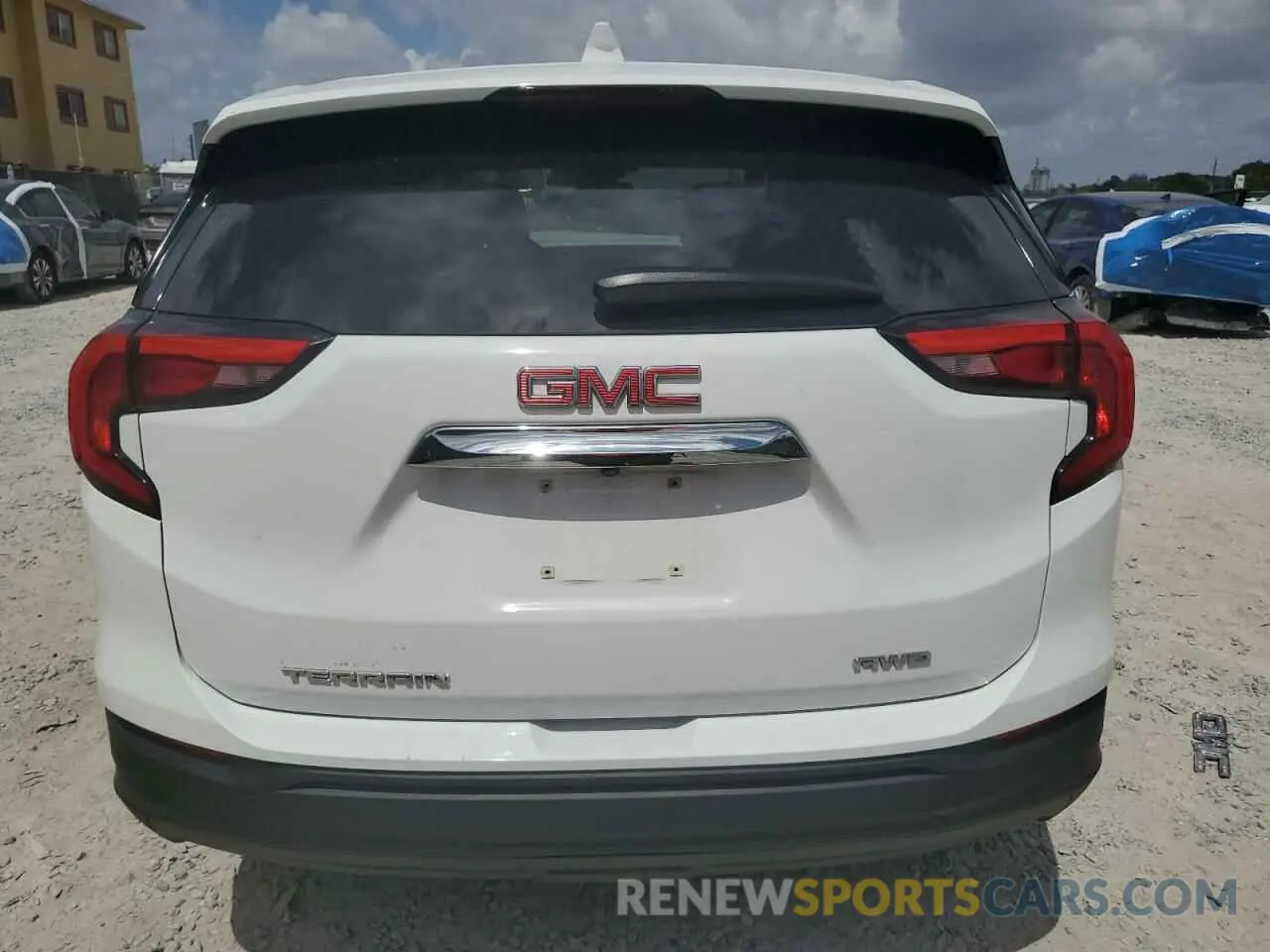 6 Photograph of a damaged car 3GKALTEV0LL277020 GMC TERRAIN 2020