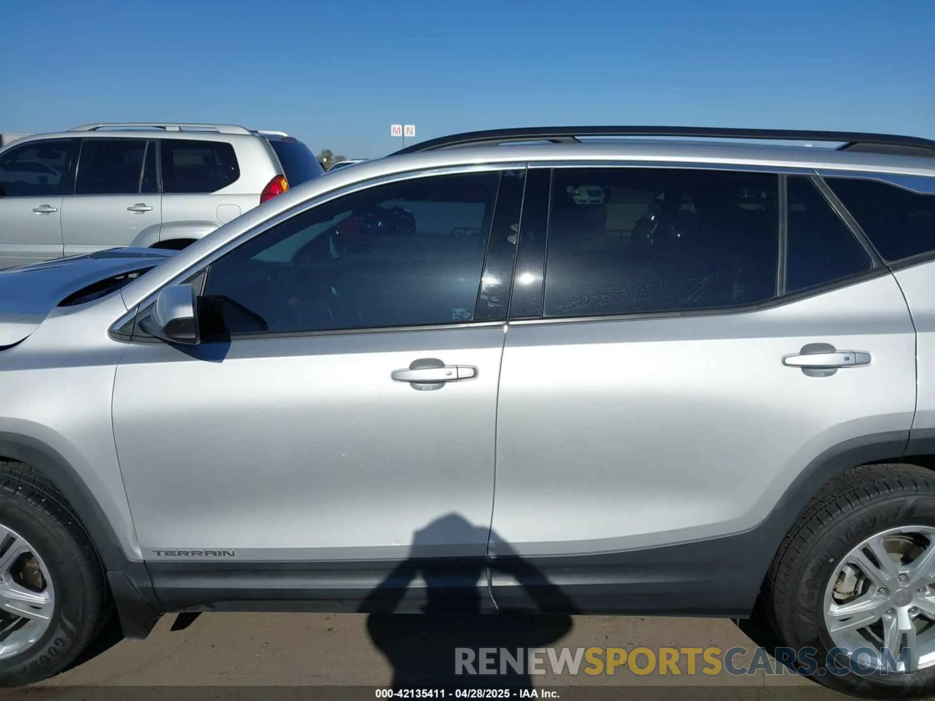 14 Photograph of a damaged car 3GKALTEV2LL136210 GMC TERRAIN 2020