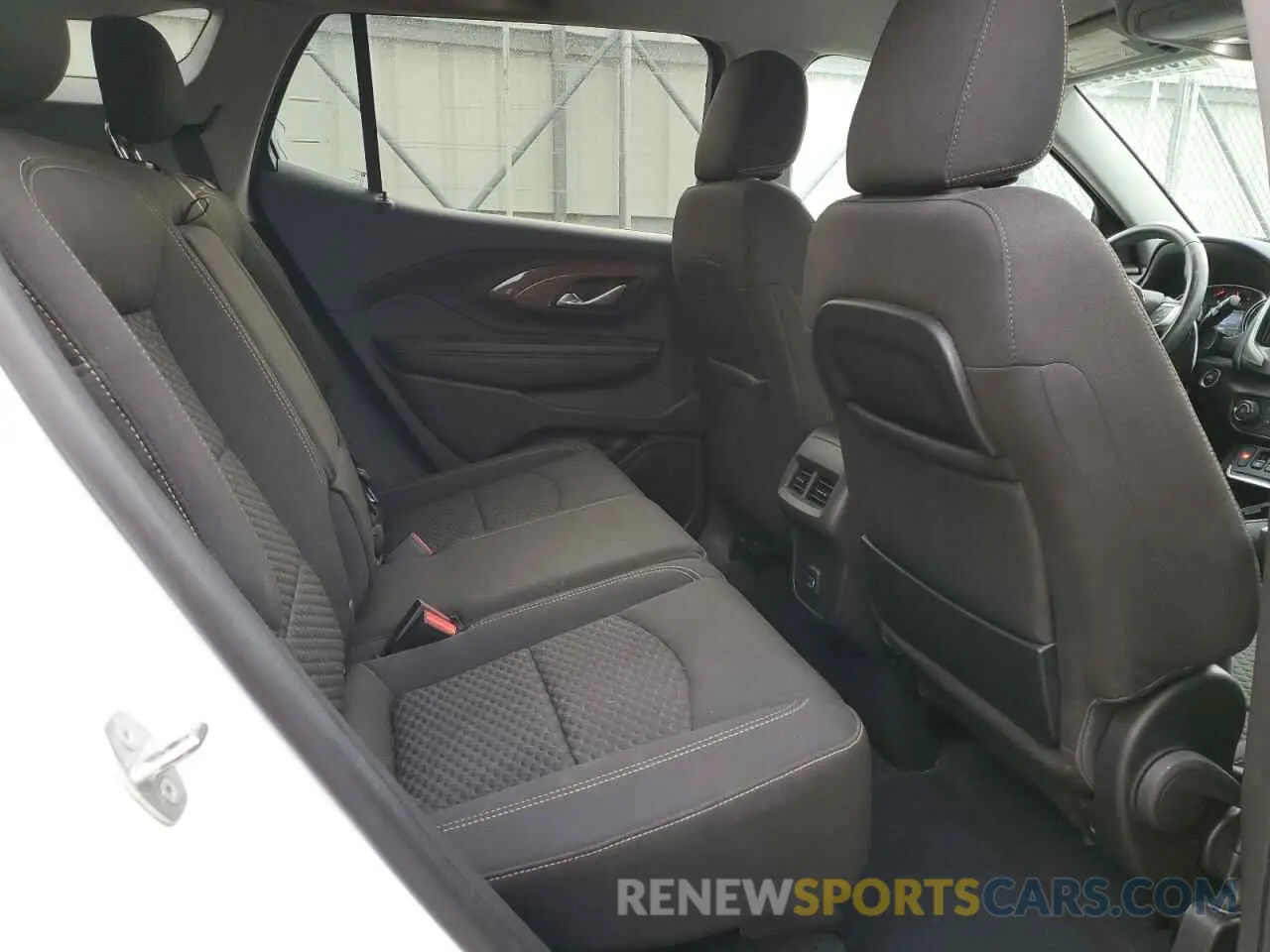 10 Фотография поврежденного автомобиля 3GKALTEV2LL143092 GMC TERRAIN 2020