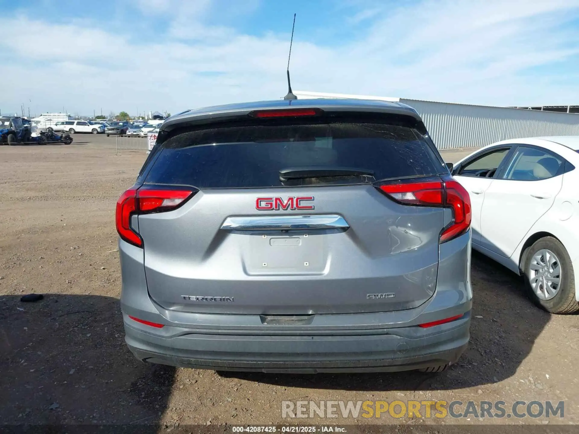 16 Photograph of a damaged car 3GKALTEV2LL189800 GMC TERRAIN 2020