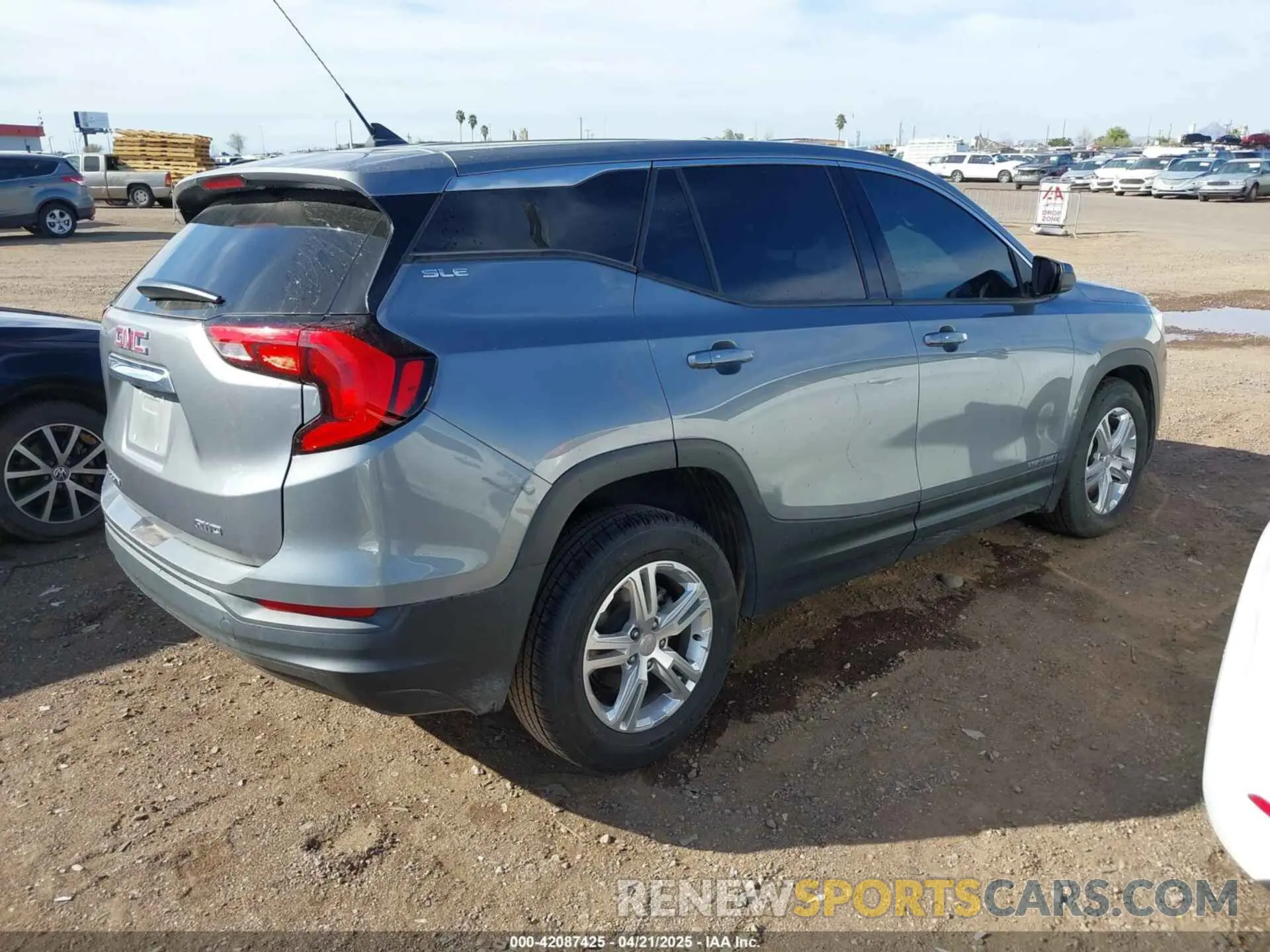 4 Photograph of a damaged car 3GKALTEV2LL189800 GMC TERRAIN 2020