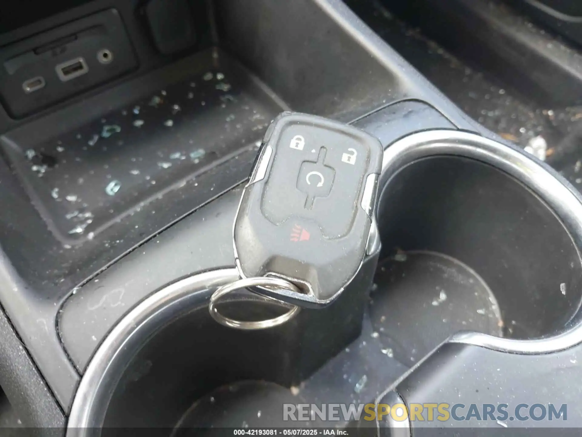 11 Photograph of a damaged car 3GKALTEV2LL215120 GMC TERRAIN 2020