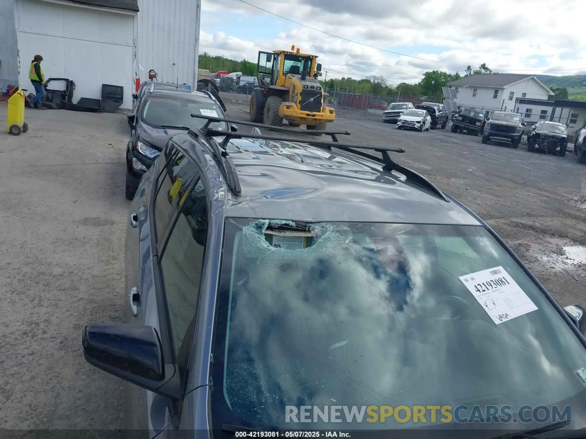 6 Photograph of a damaged car 3GKALTEV2LL215120 GMC TERRAIN 2020