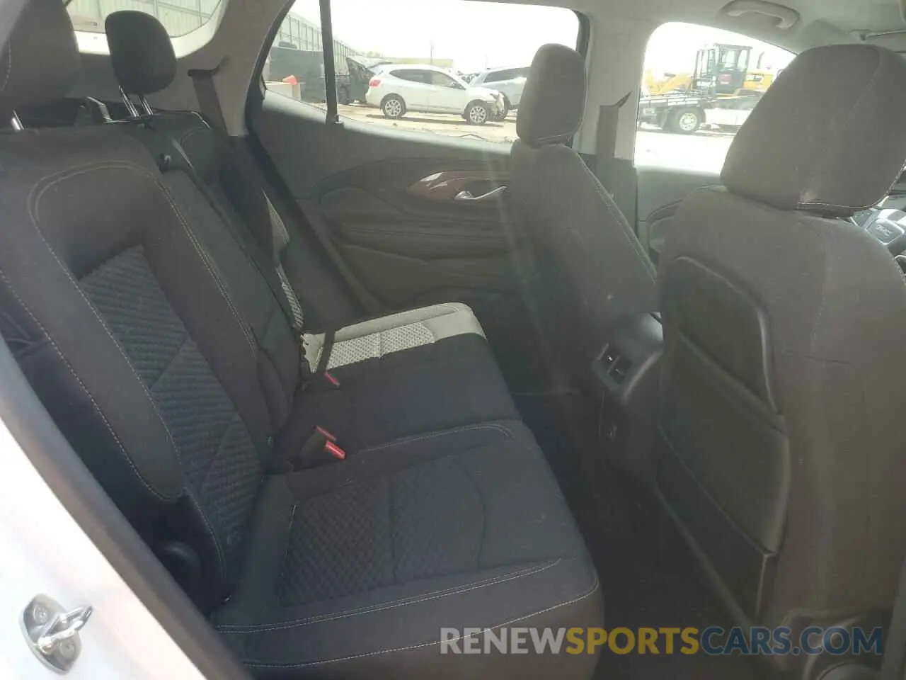 11 Photograph of a damaged car 3GKALTEV4LL159004 GMC TERRAIN 2020