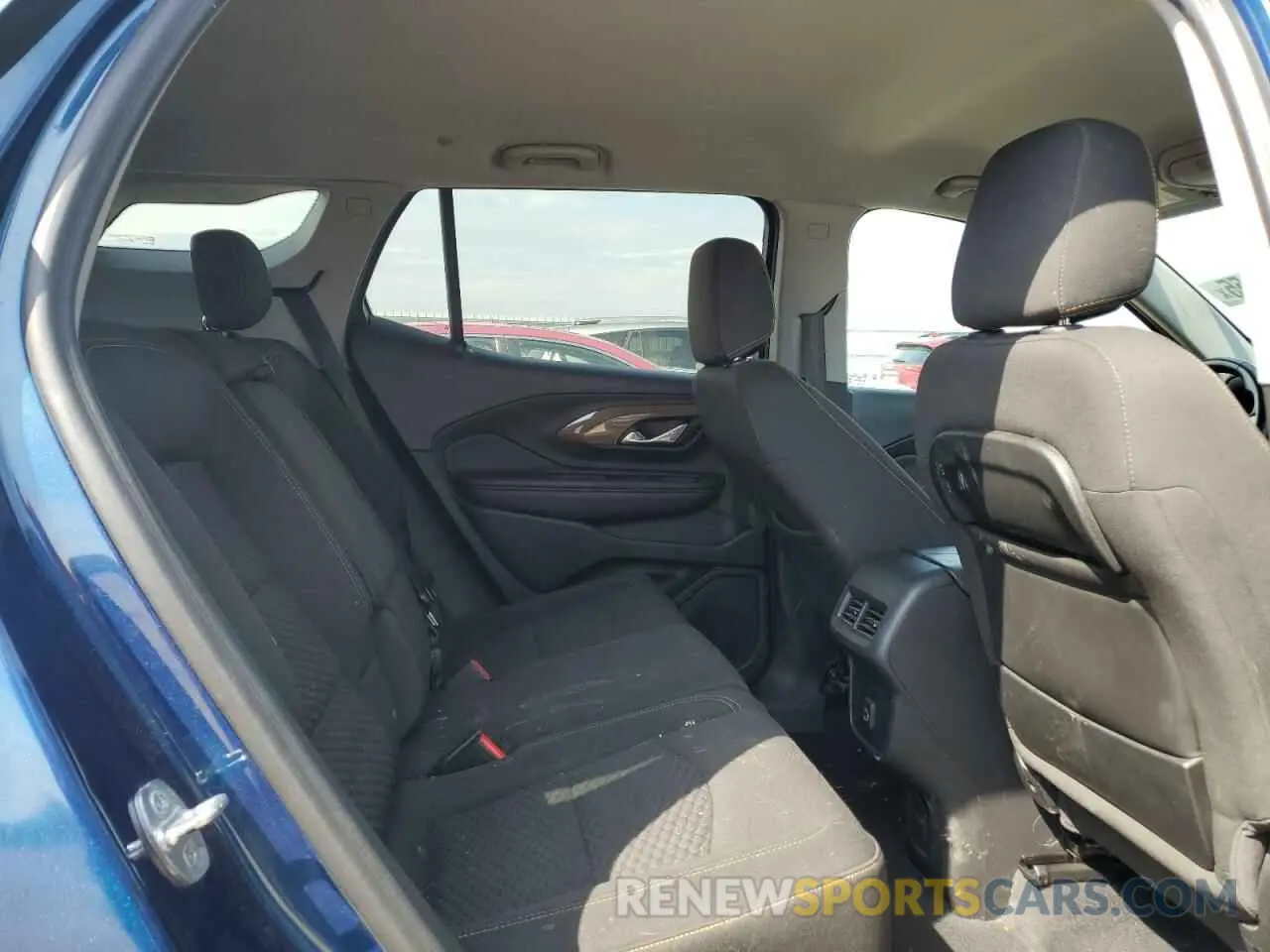 10 Photograph of a damaged car 3GKALTEV4LL189913 GMC TERRAIN 2020