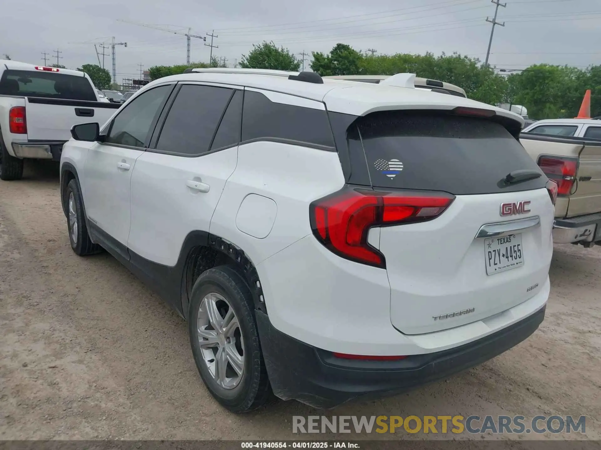 3 Фотография поврежденного автомобиля 3GKALTEV7LL218577 GMC TERRAIN 2020