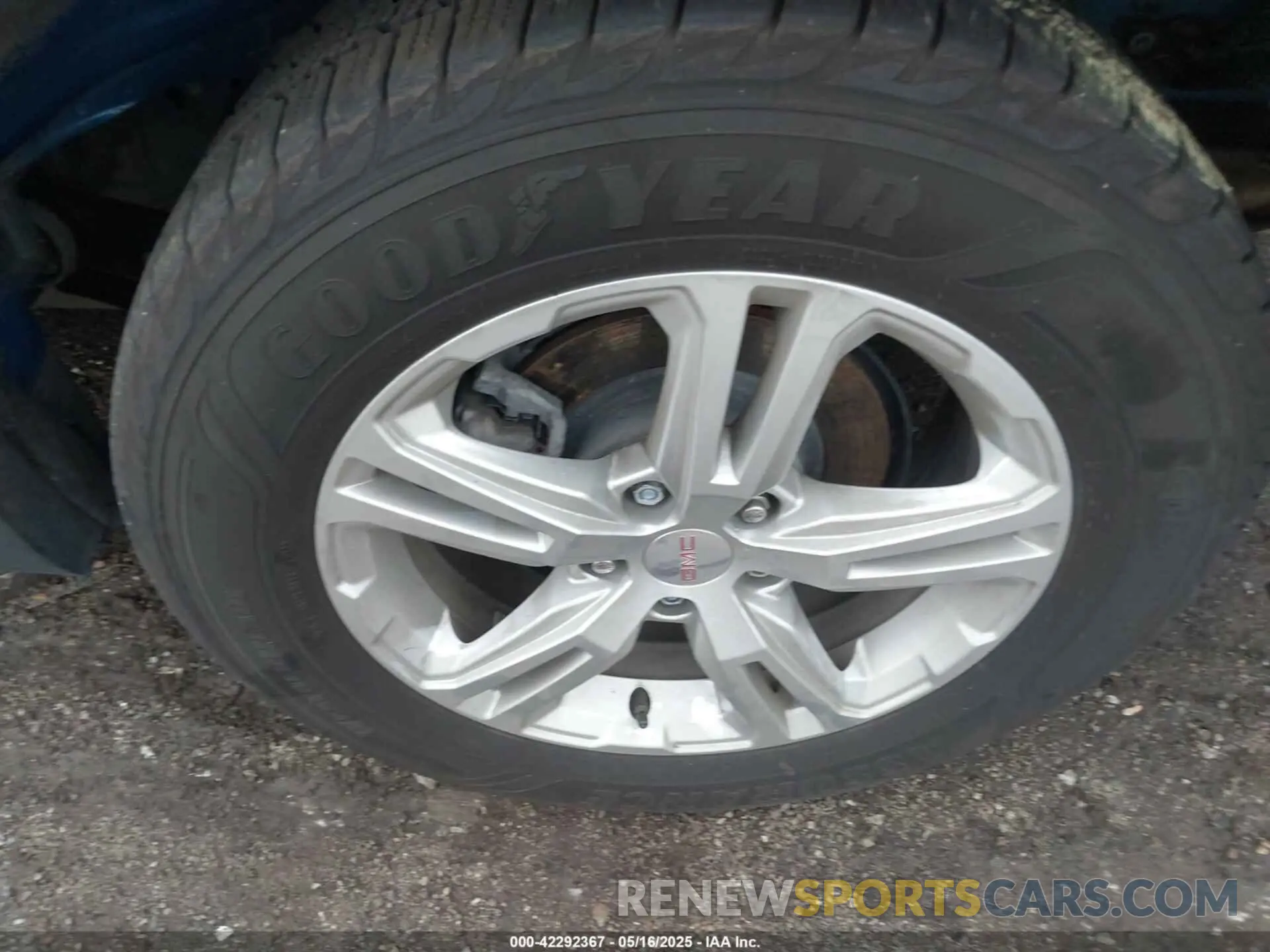 12 Photograph of a damaged car 3GKALTEV9LL184285 GMC TERRAIN 2020