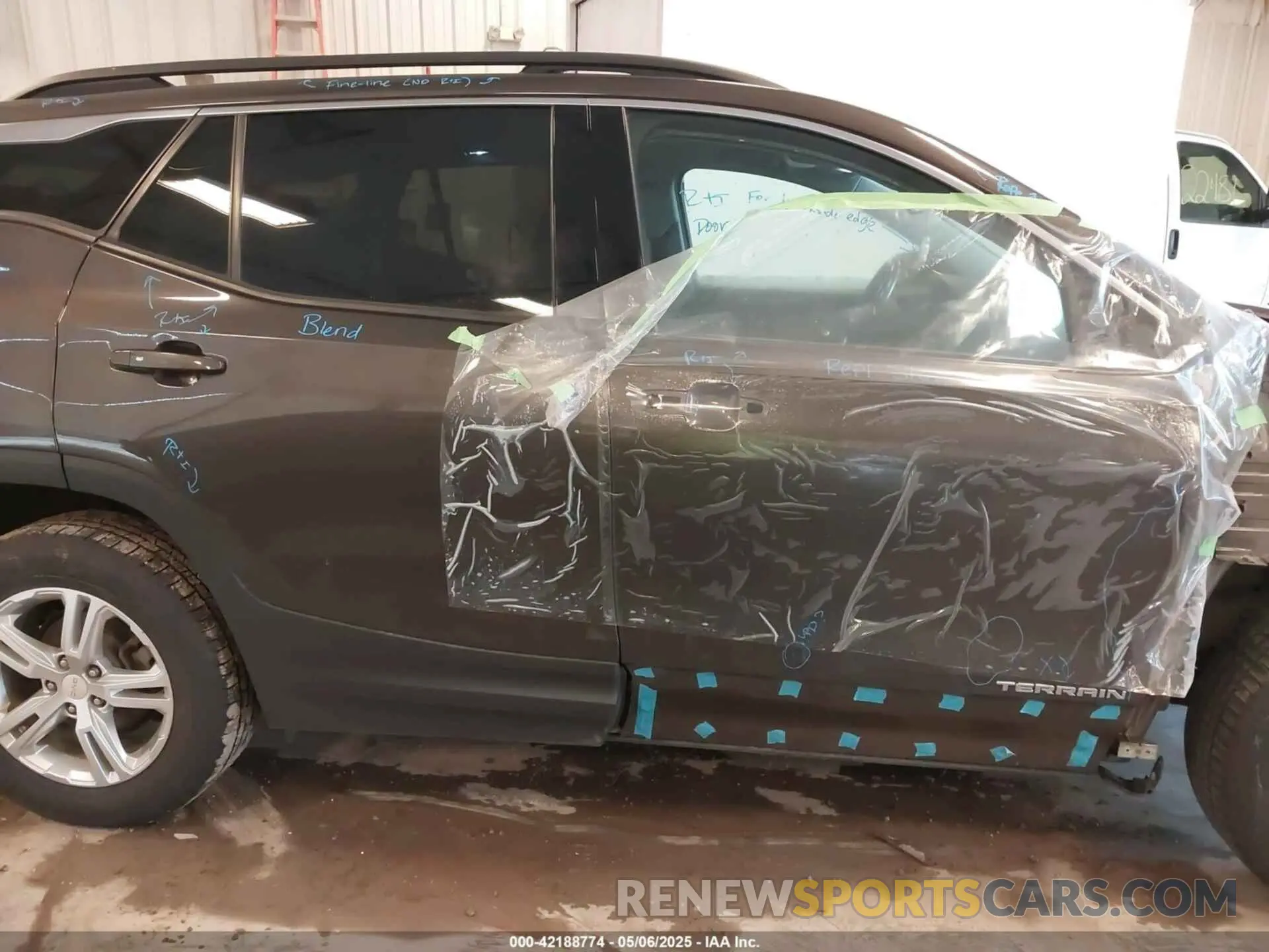 14 Photograph of a damaged car 3GKALTEV9LL203210 GMC TERRAIN 2020