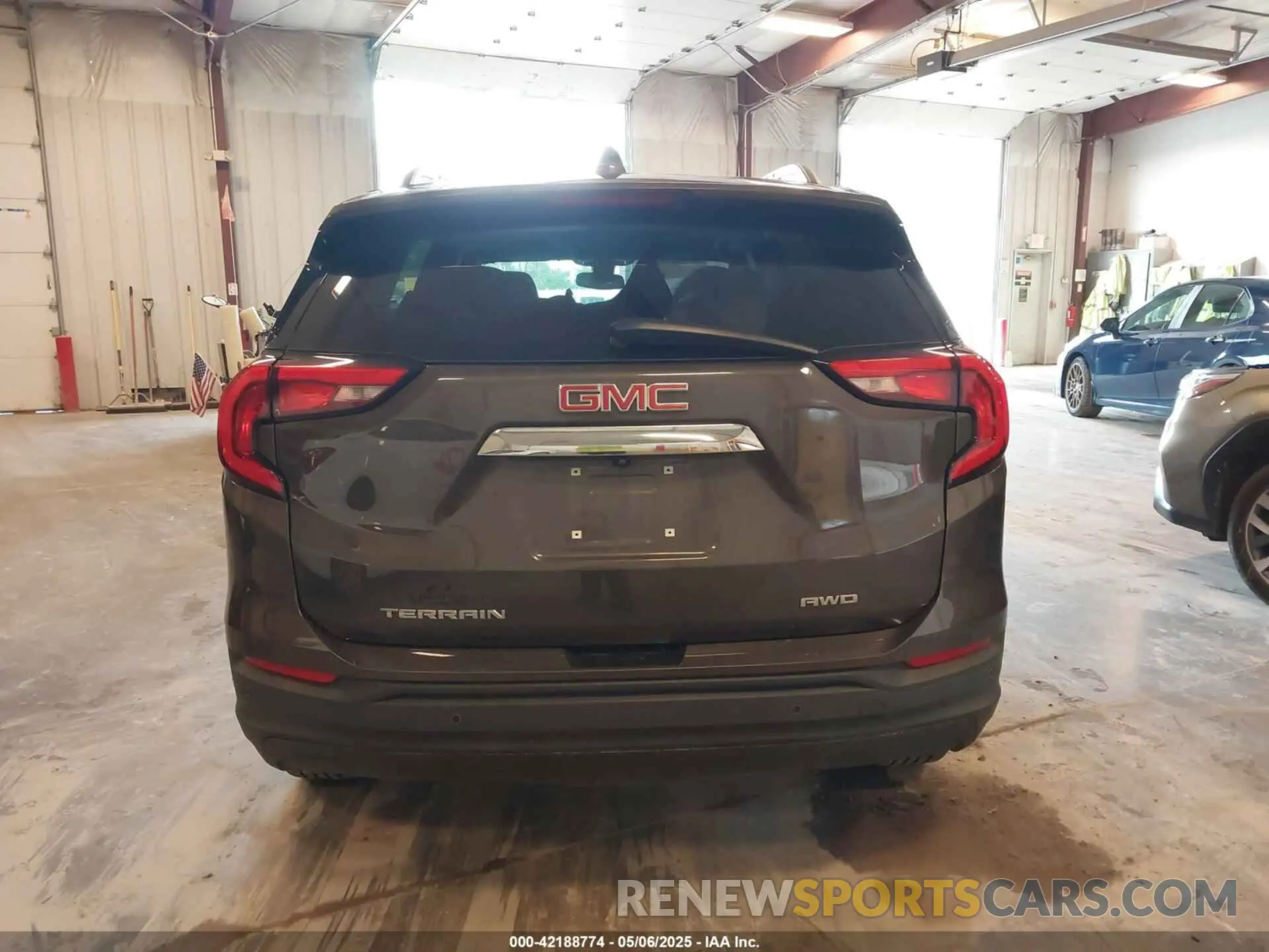 17 Photograph of a damaged car 3GKALTEV9LL203210 GMC TERRAIN 2020