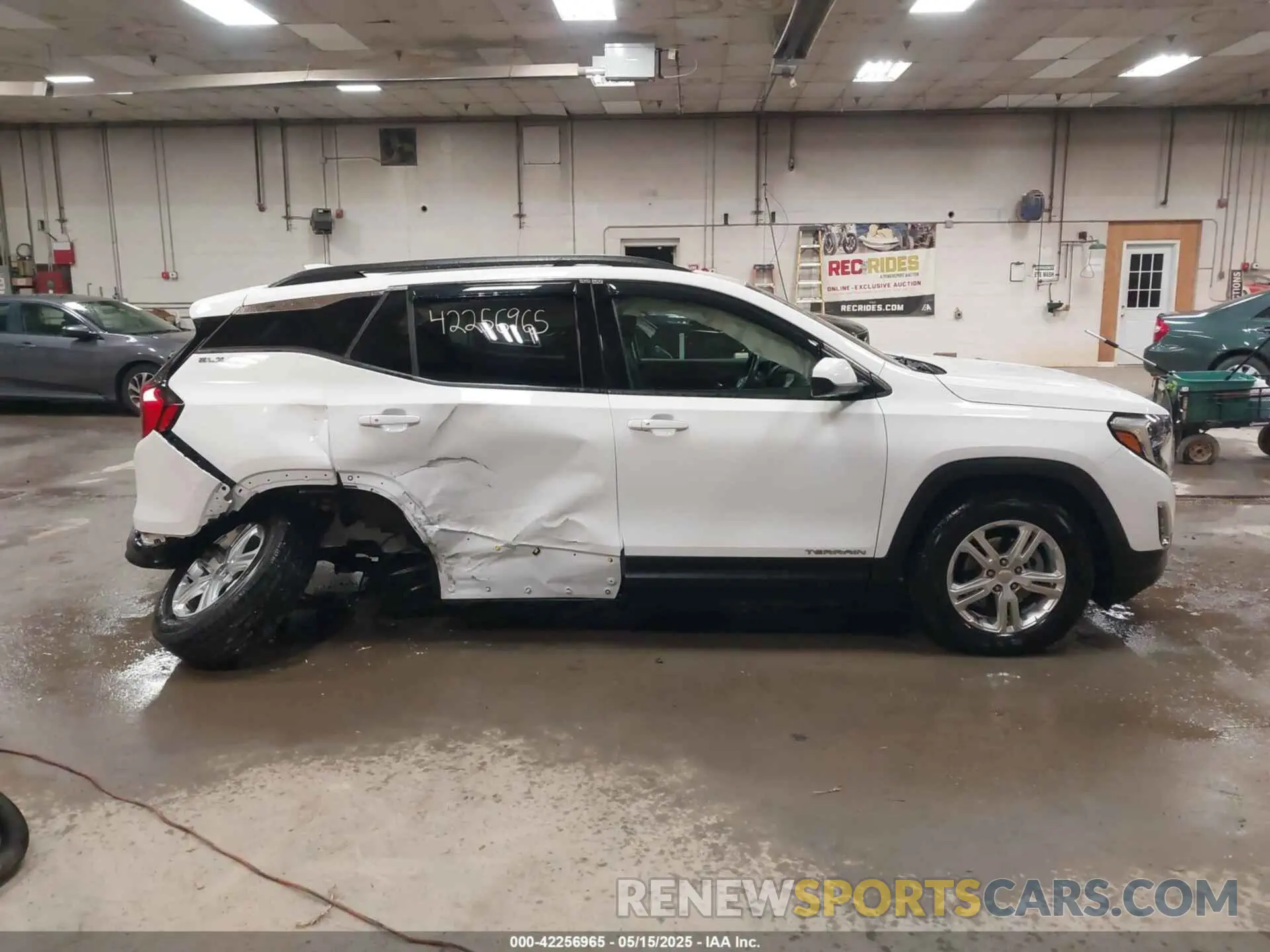 13 Photograph of a damaged car 3GKALTEV9LL261804 GMC TERRAIN 2020