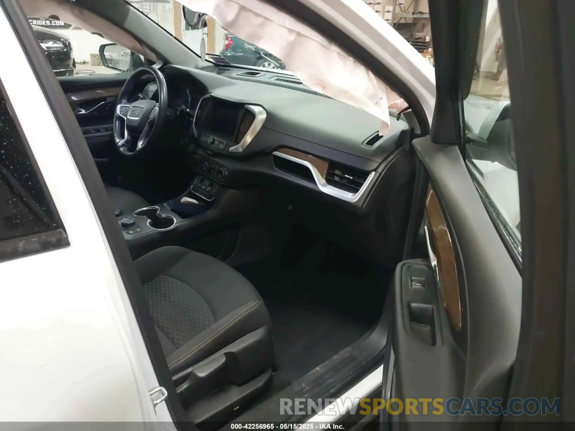 5 Photograph of a damaged car 3GKALTEV9LL261804 GMC TERRAIN 2020