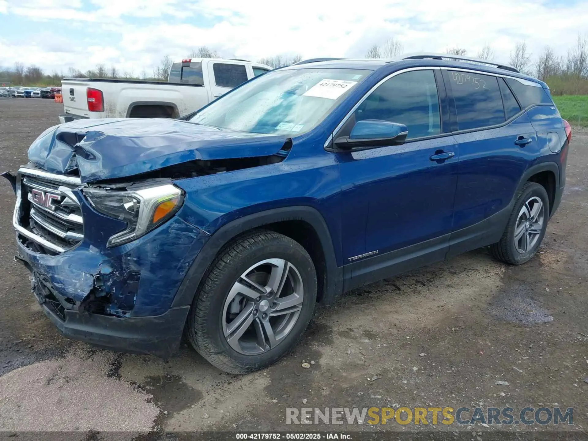 2 Photograph of a damaged car 3GKALVEV0LL231358 GMC TERRAIN 2020