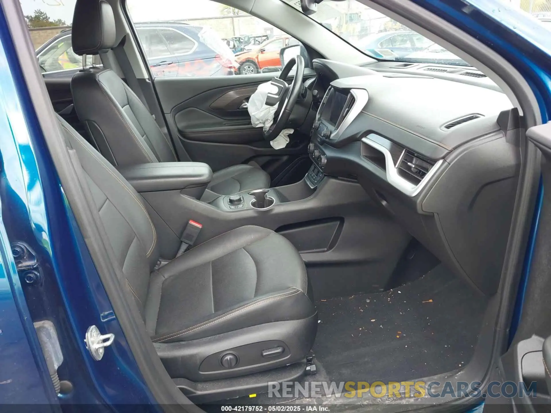 5 Photograph of a damaged car 3GKALVEV0LL231358 GMC TERRAIN 2020