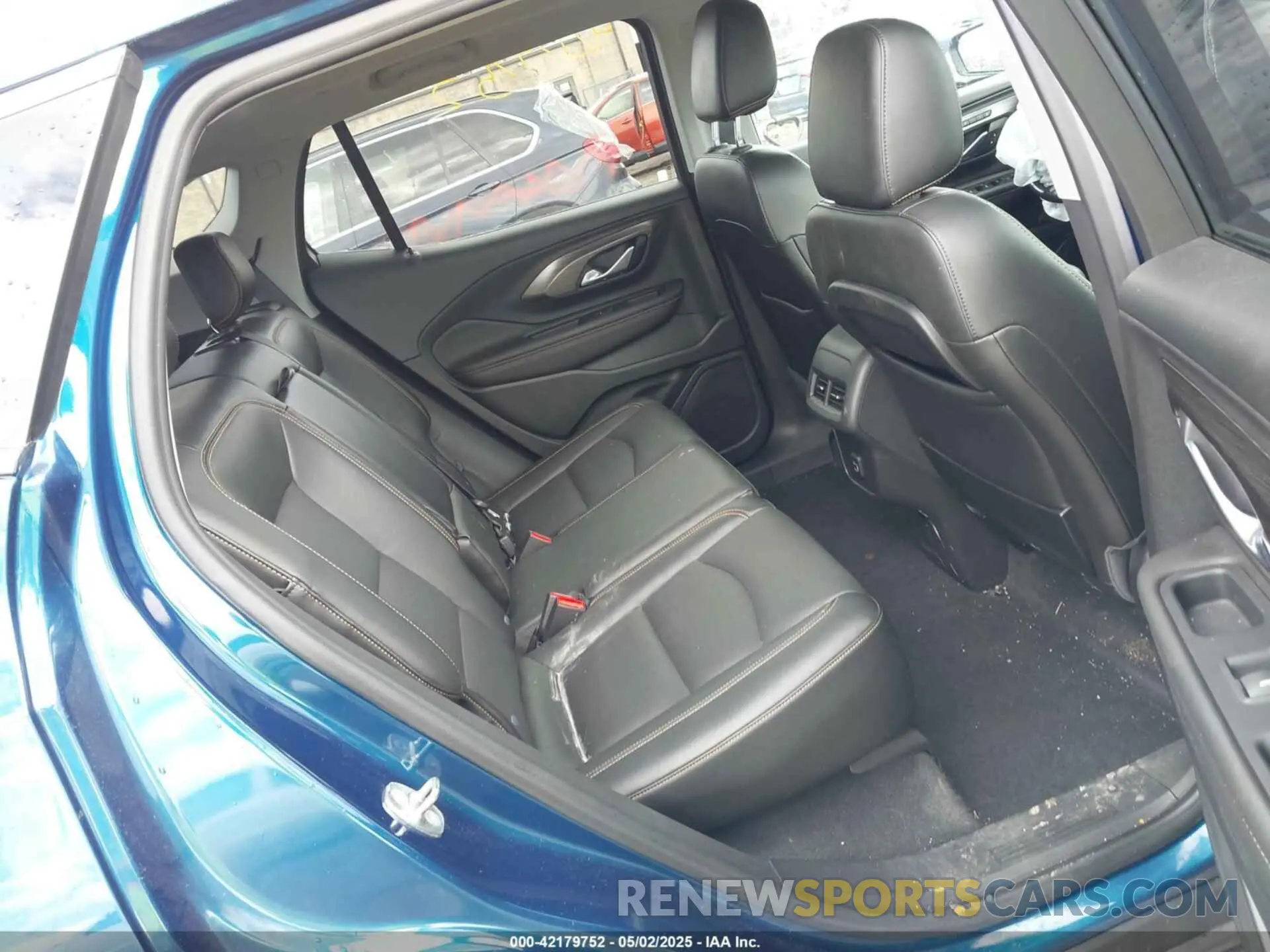 8 Photograph of a damaged car 3GKALVEV0LL231358 GMC TERRAIN 2020