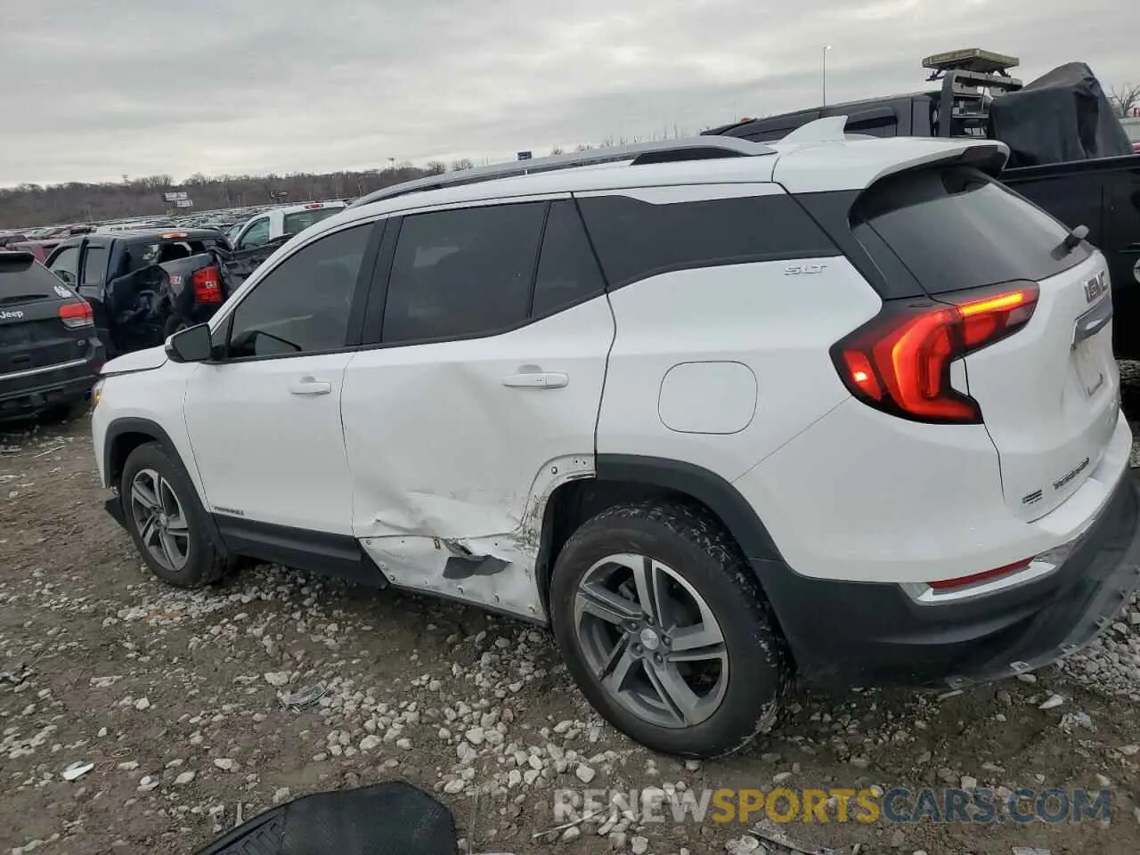 2 Photograph of a damaged car 3GKALVEV4LL255355 GMC TERRAIN 2020