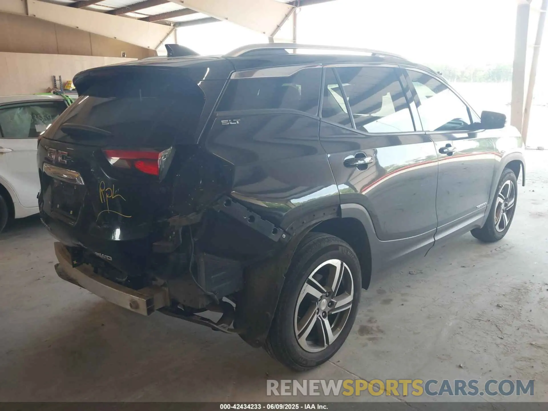 4 Фотография поврежденного автомобиля 3GKALVEV5LL133068 GMC TERRAIN 2020