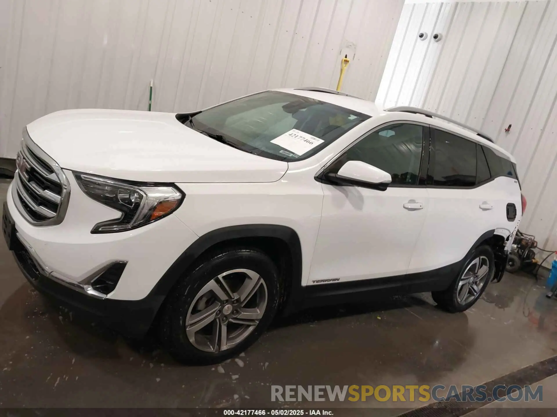 15 Photograph of a damaged car 3GKALVEV5LL236894 GMC TERRAIN 2020