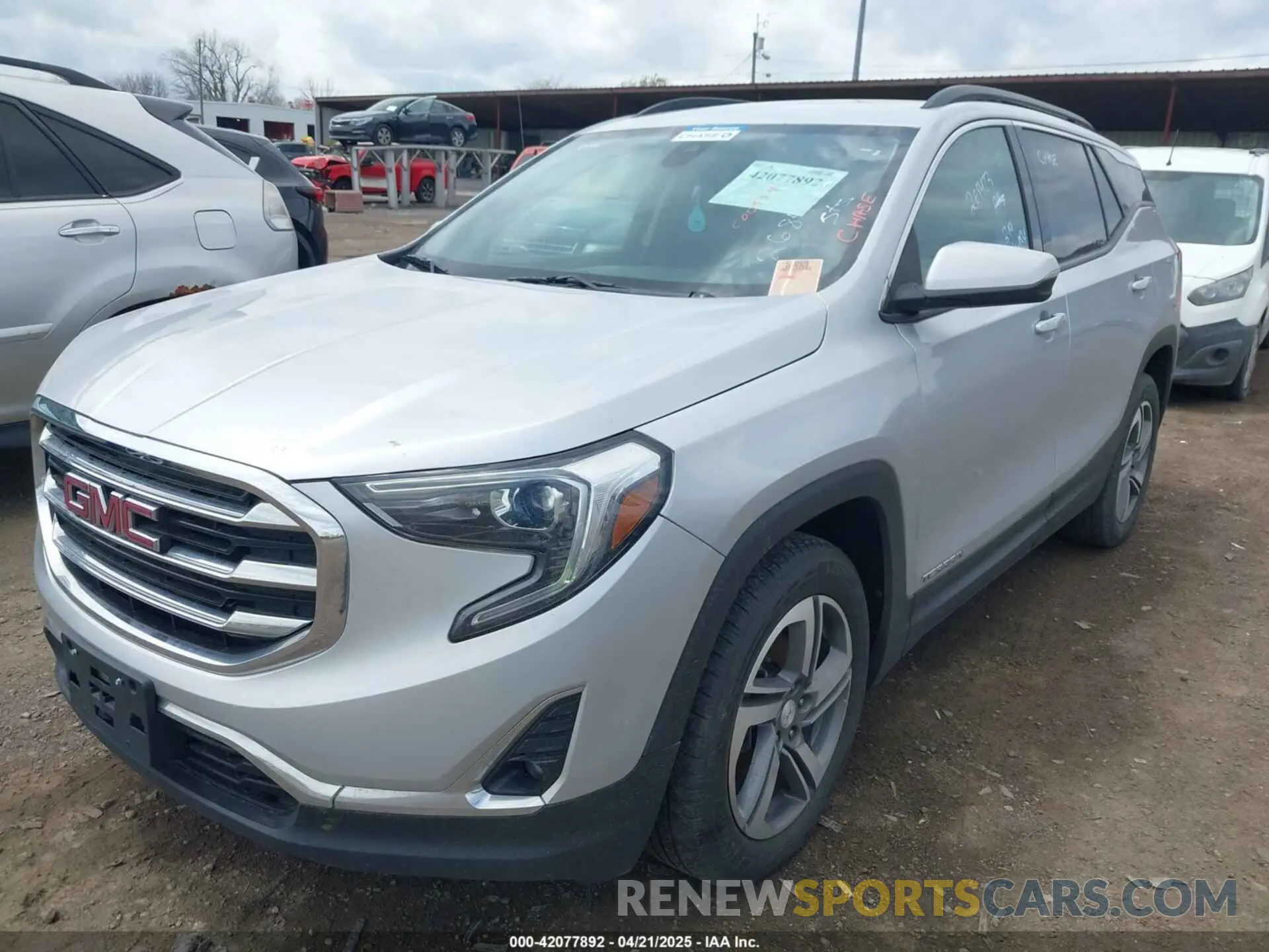 2 Photograph of a damaged car 3GKALVEV5LL268423 GMC TERRAIN 2020