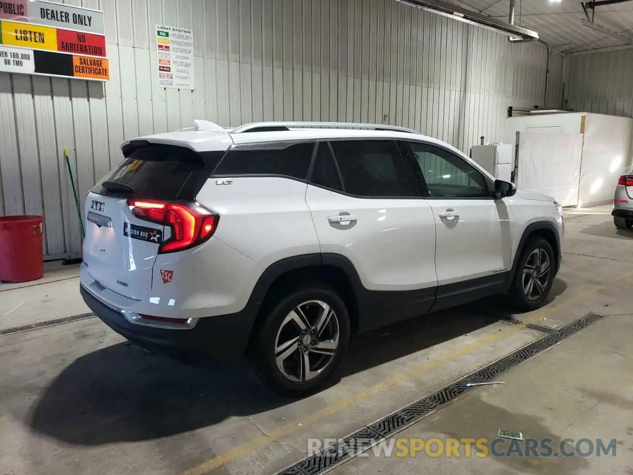 3 Фотография поврежденного автомобиля 3GKALVEV6LL147027 GMC TERRAIN 2020