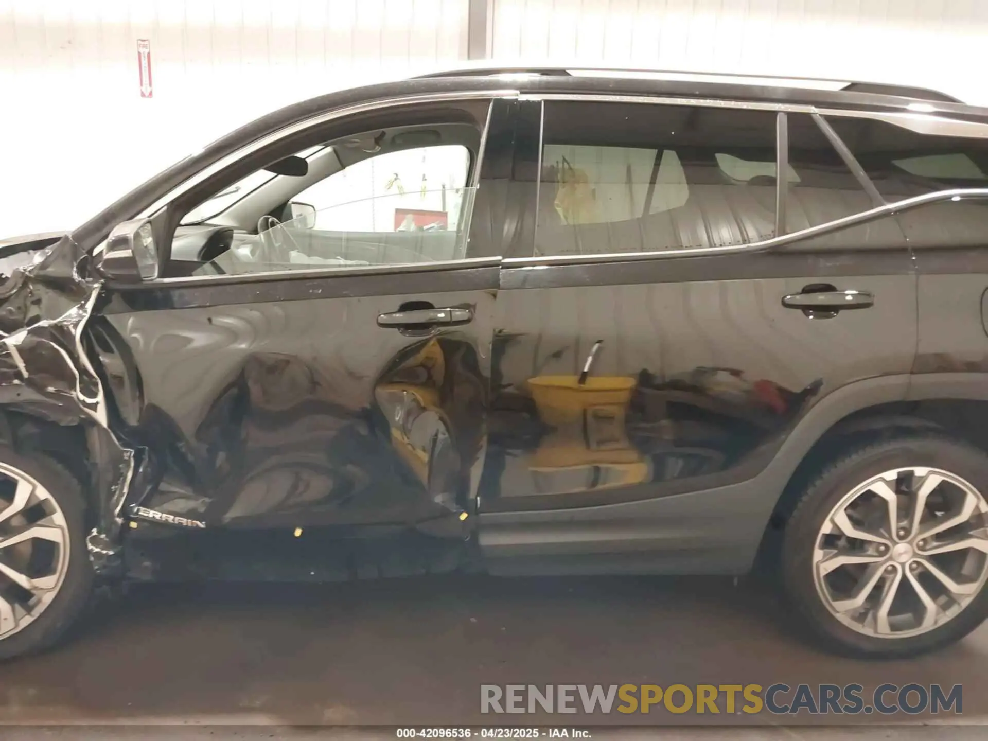 15 Photograph of a damaged car 3GKALVEV7LL248240 GMC TERRAIN 2020