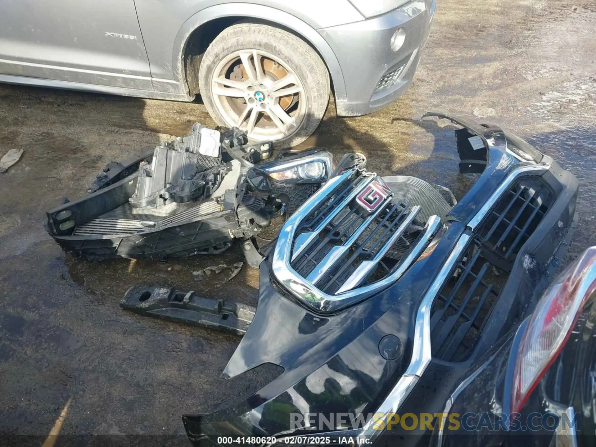 12 Photograph of a damaged car 3GKALVEV8LL102204 GMC TERRAIN 2020
