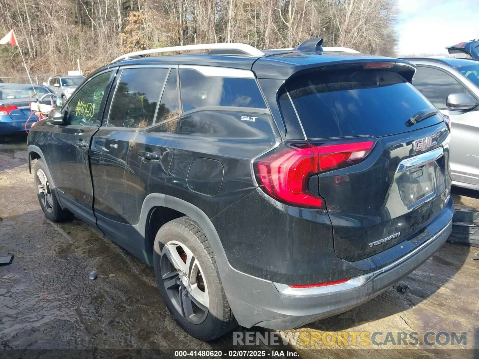 3 Photograph of a damaged car 3GKALVEV8LL102204 GMC TERRAIN 2020
