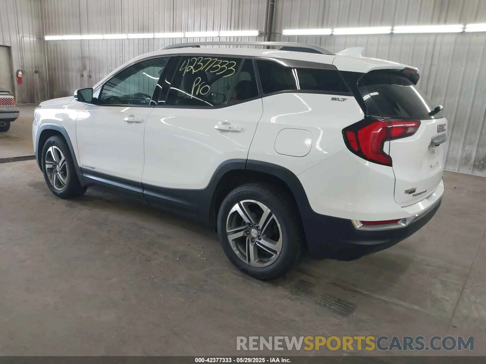 3 Photograph of a damaged car 3GKALVEV8LL235044 GMC TERRAIN 2020