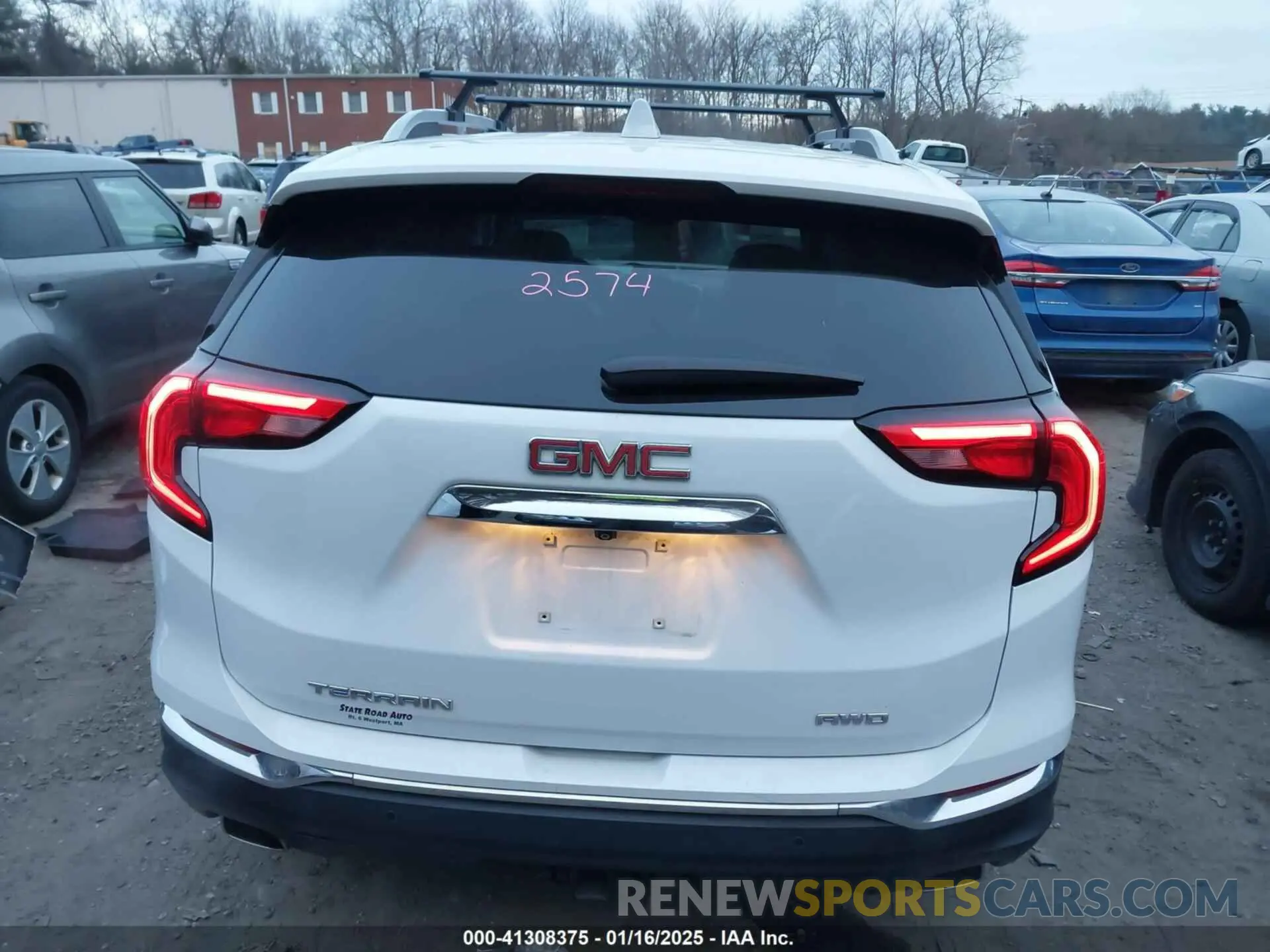 17 Photograph of a damaged car 3GKALVEX3LL158939 GMC TERRAIN 2020
