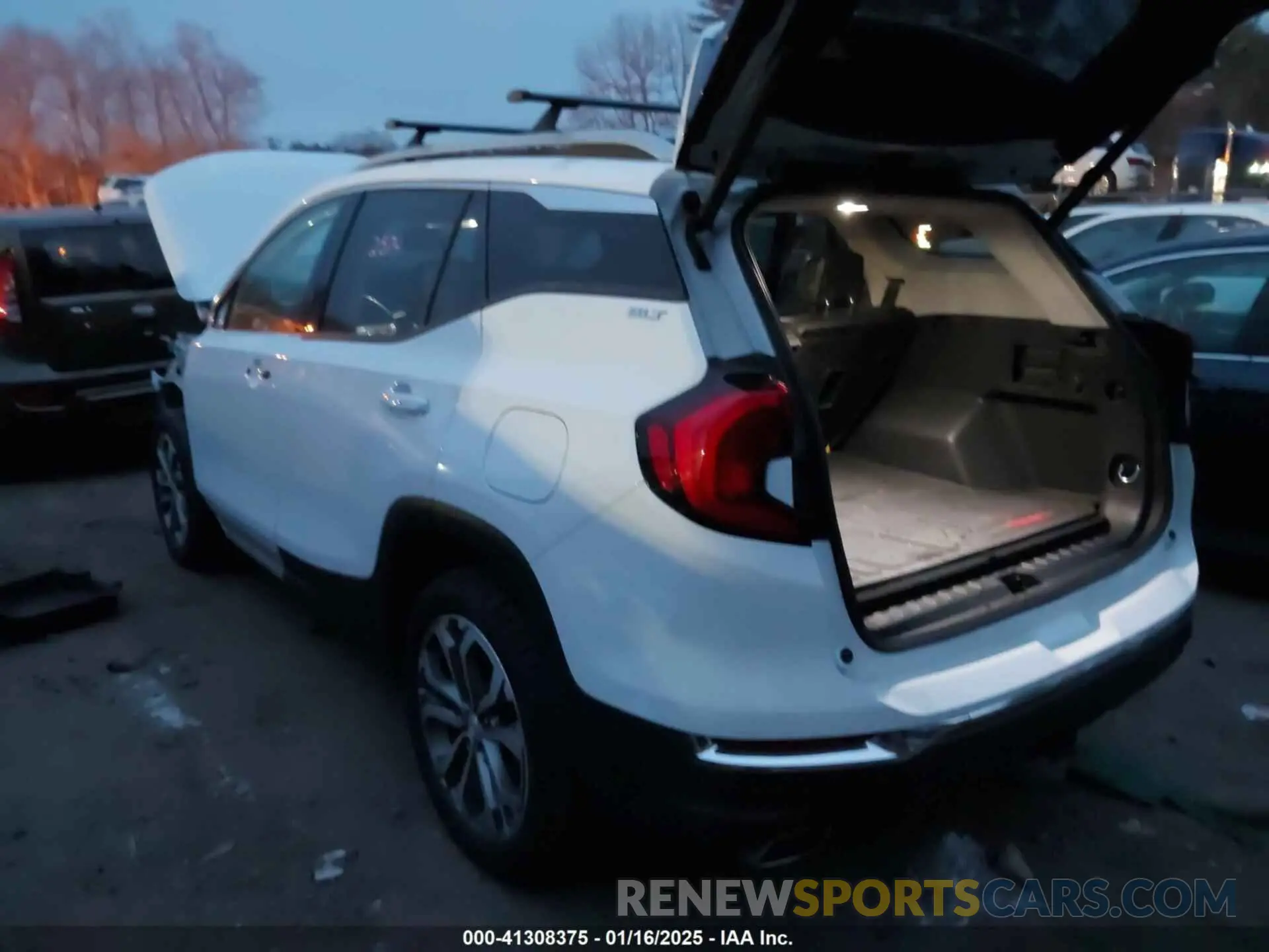 3 Photograph of a damaged car 3GKALVEX3LL158939 GMC TERRAIN 2020