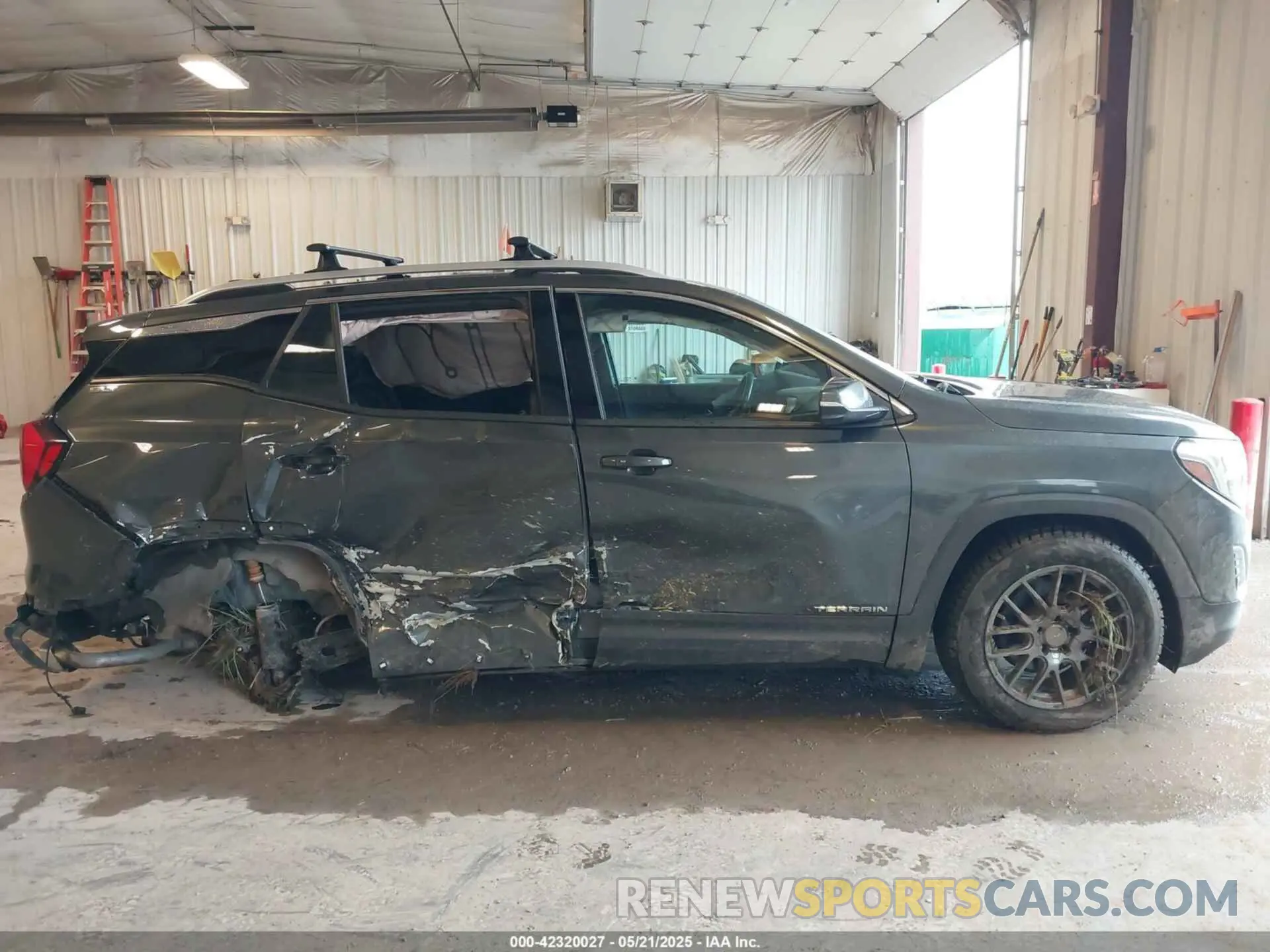 14 Photograph of a damaged car 3GKALVEX9LL160887 GMC TERRAIN 2020
