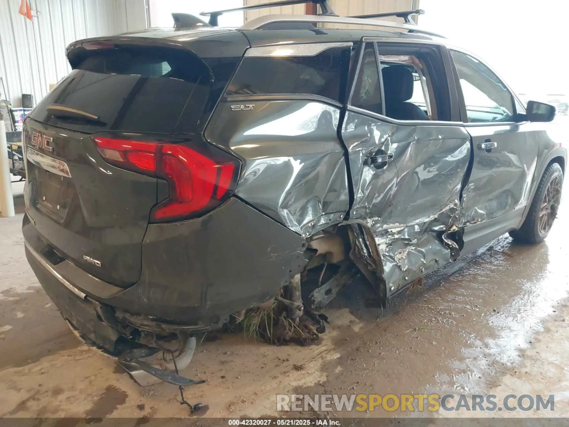 18 Photograph of a damaged car 3GKALVEX9LL160887 GMC TERRAIN 2020