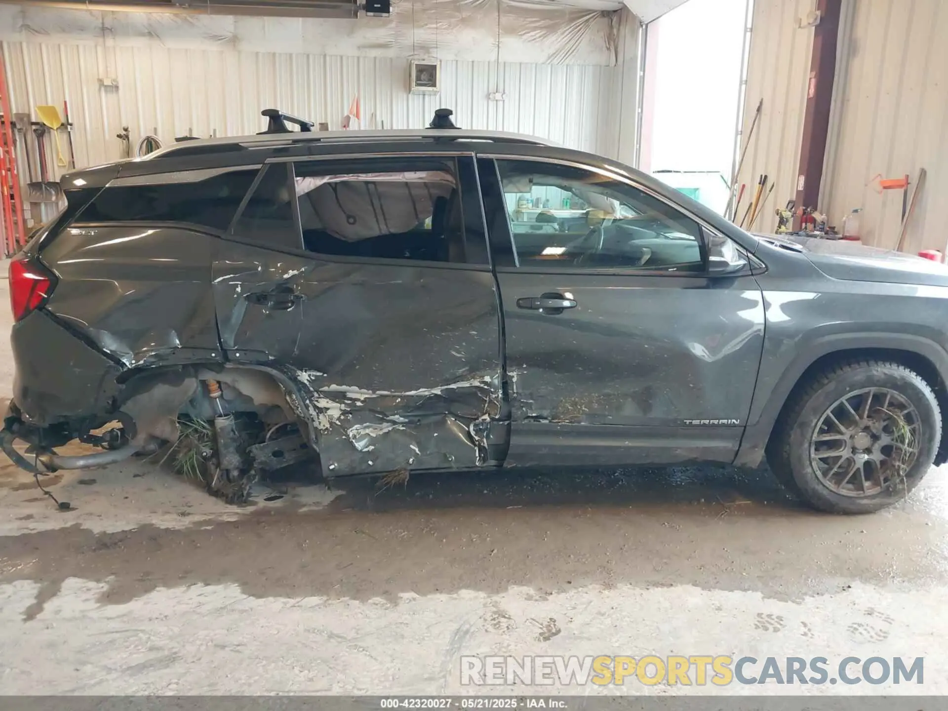 6 Photograph of a damaged car 3GKALVEX9LL160887 GMC TERRAIN 2020