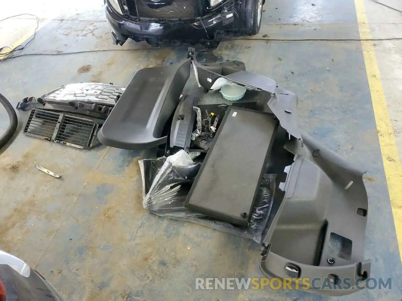 13 Photograph of a damaged car 3GKALXEX1LL258839 GMC TERRAIN 2020