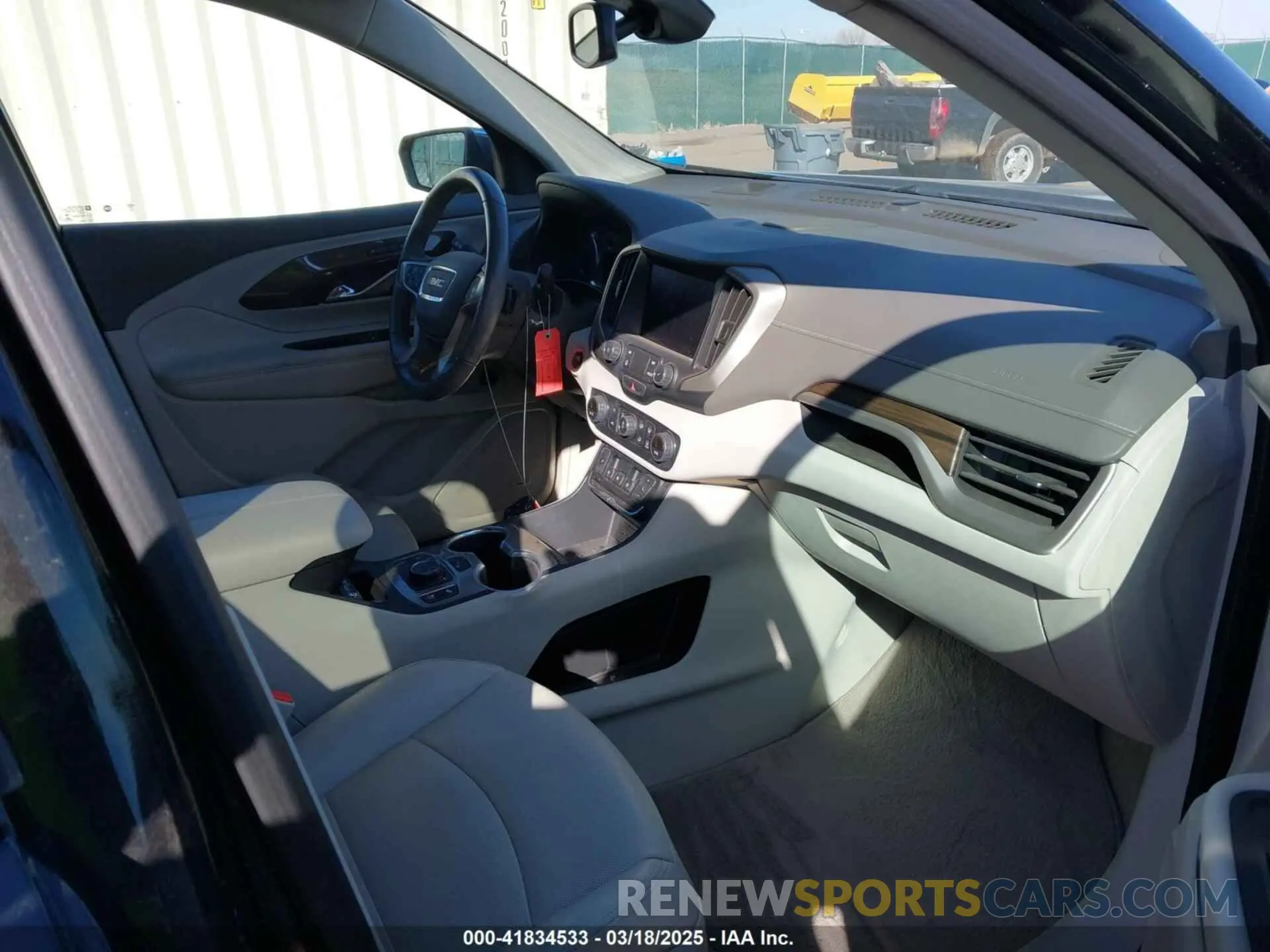 5 Photograph of a damaged car 3GKALXEXXLL227315 GMC TERRAIN 2020