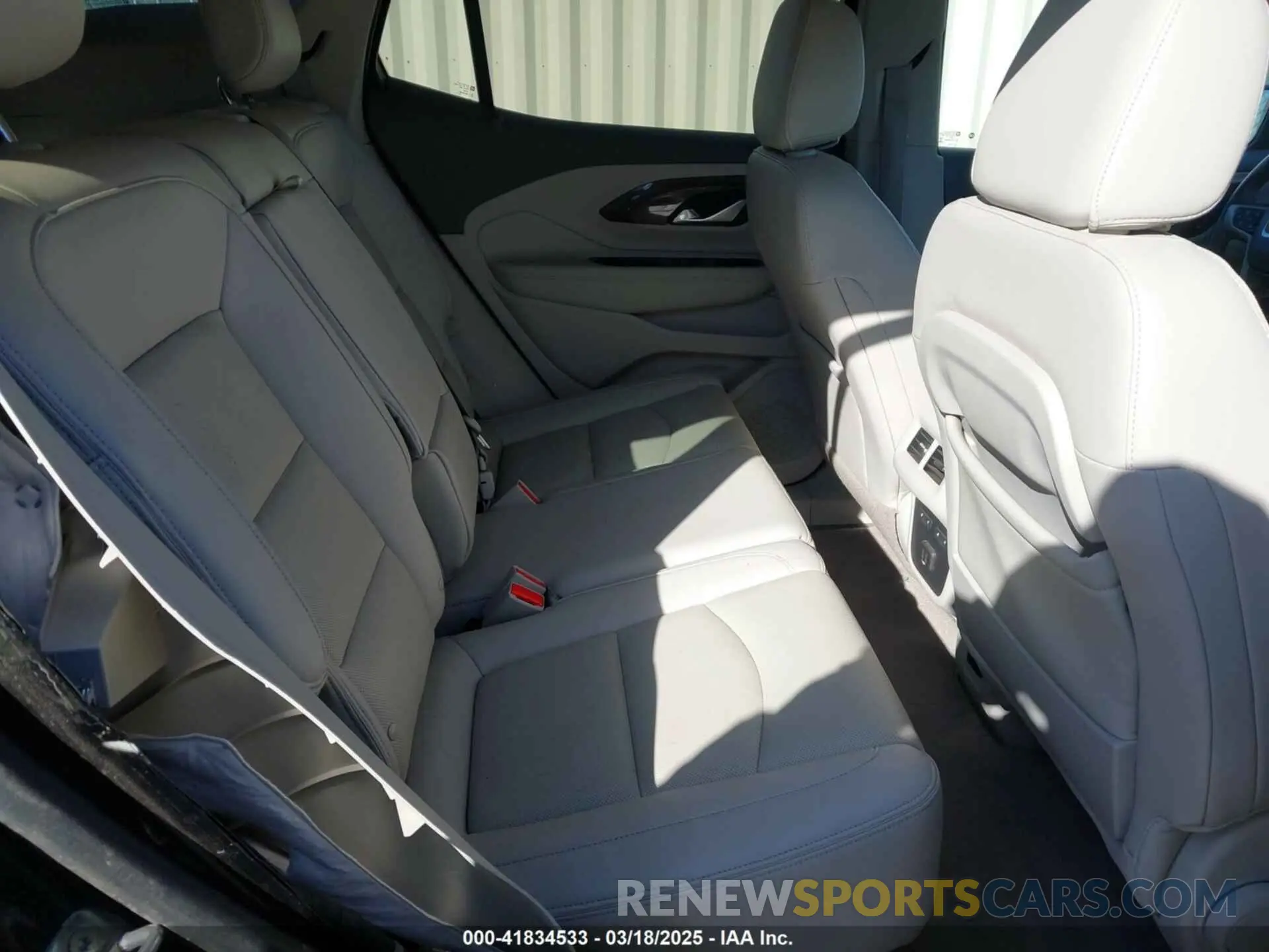 8 Photograph of a damaged car 3GKALXEXXLL227315 GMC TERRAIN 2020